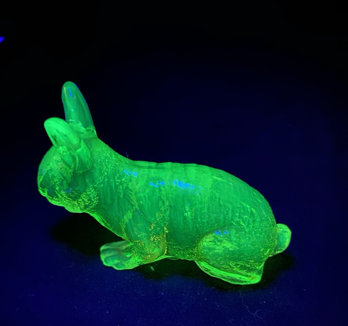 Vintage Mosser Glass Bunny Rabbit Figurine UV-Reactive Vaseline Uranium