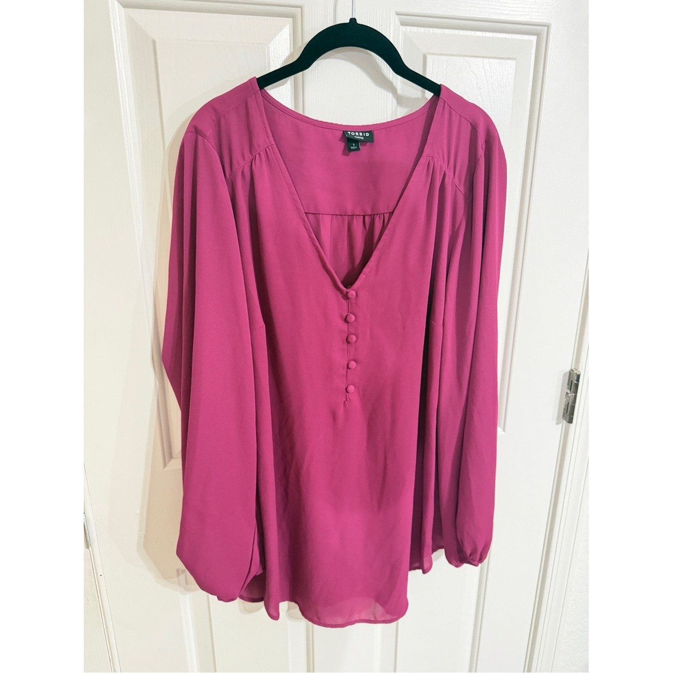 Torrid Harper Deep Magenta Button-Front V-Neck Blouse Pink 1X 43285194