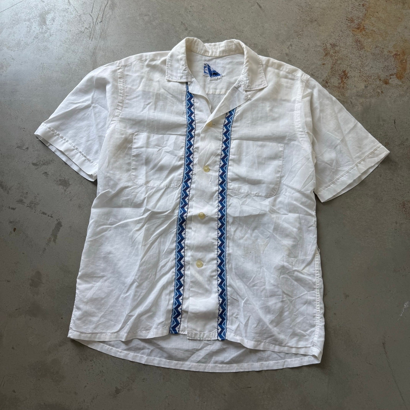 Vintage 50’s Pilgrim Sears Rare Loop Collar Rayon Blend Collared Shirt Size M Vintage 50’s Pilgrim Sears Rare Loop Collar Rayon Blend Collared Shirt Size M