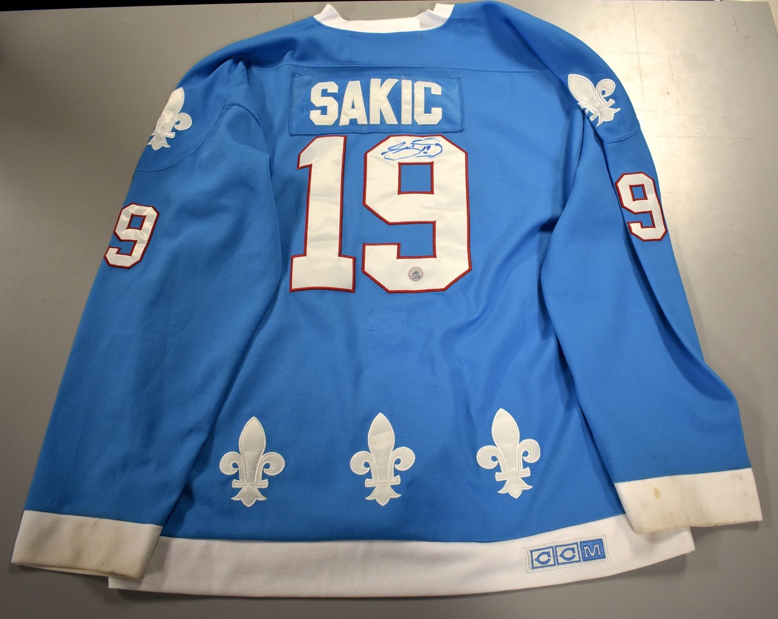 Joe Sakic Signed Quebec Nordiques CCM Replica Jersey Autograph AJ SPORTS Joe Sakic Signed Quebec Nordiques CCM Replica Jersey Autograph AJ SPORTS