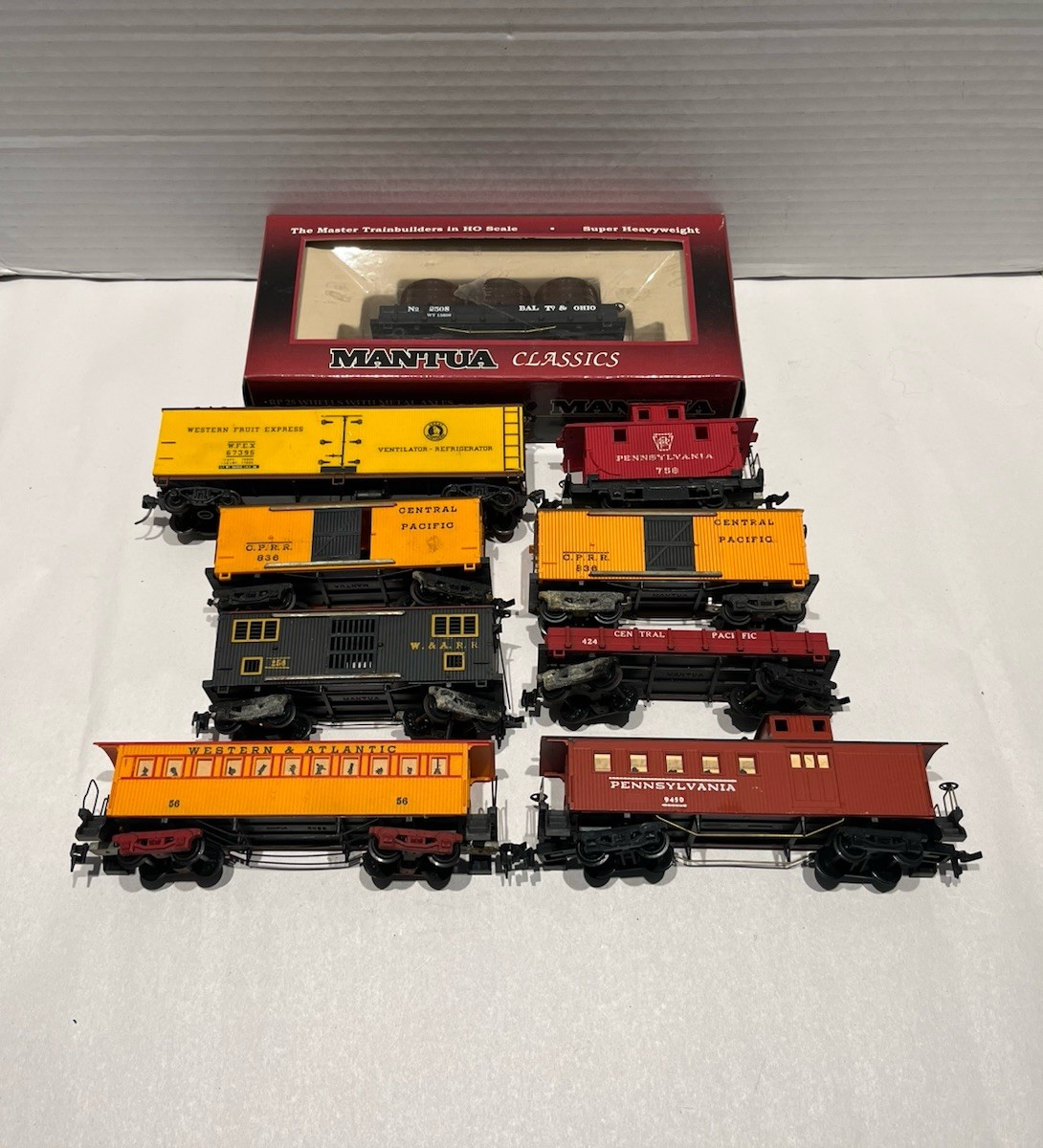 9 Vintage Old Time Freight Cars Used Read  Mostly Tyco Mantua
