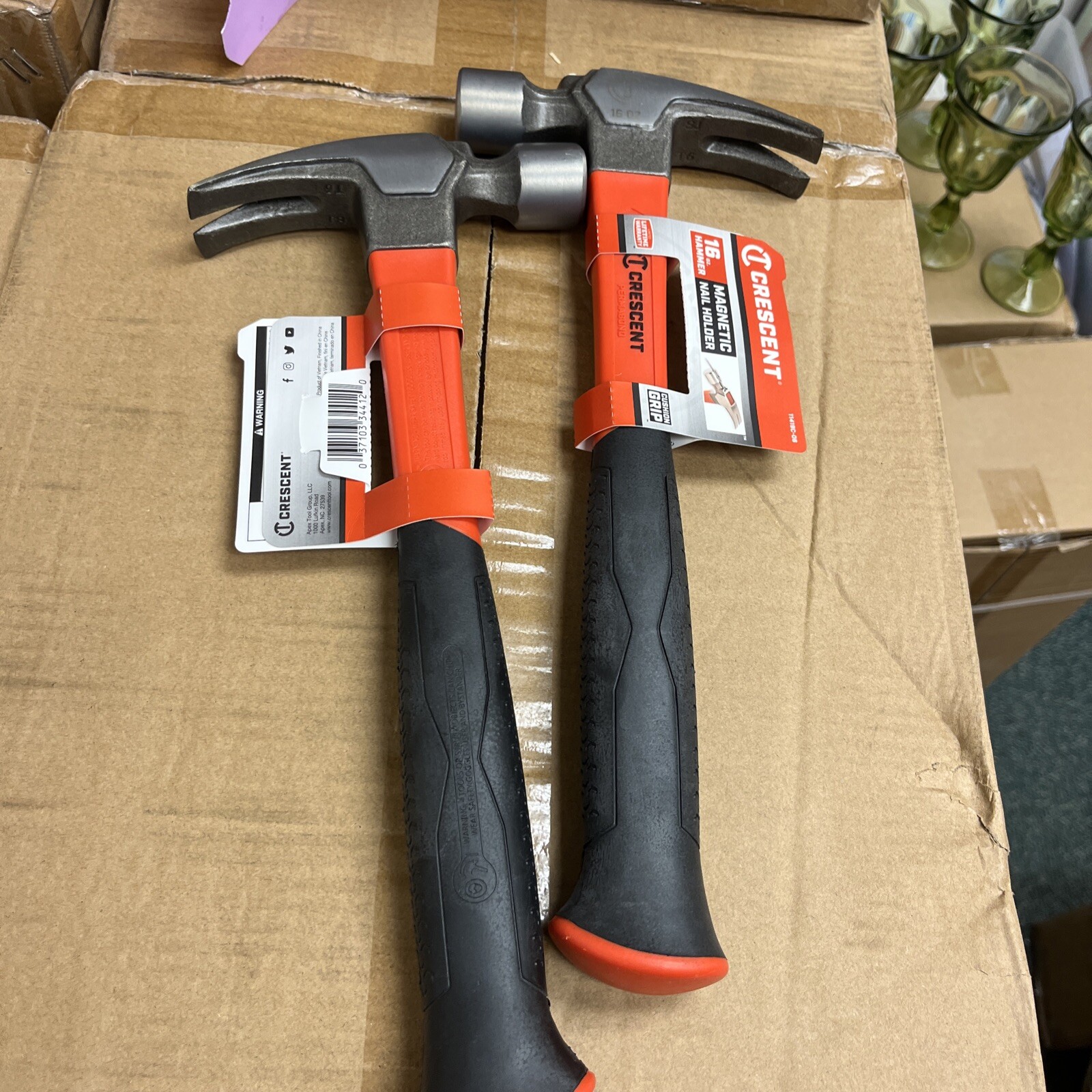Crescent Rip Claw Hammer With Fiberglass Handle 16Oz One Hammer