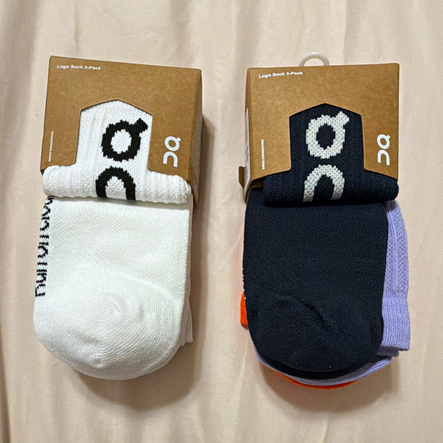 On Cloud Unisex  Athletic Mid Calf Socks Logo Pattern Multicolor Size M 3 Pairs