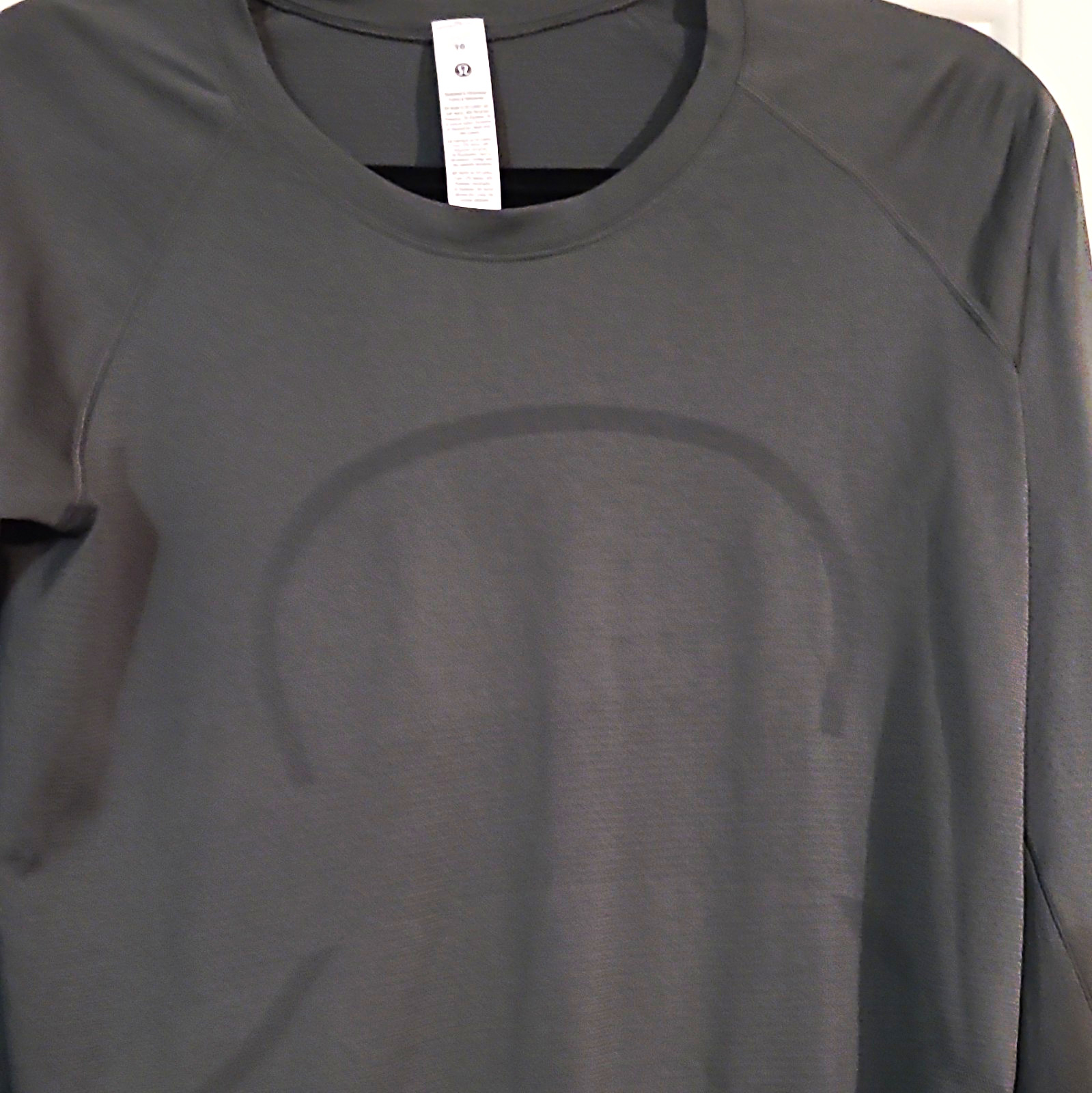 lululemon athletica Gray Thumbholes Stretch Crew Neck Raglan Top Womens 10