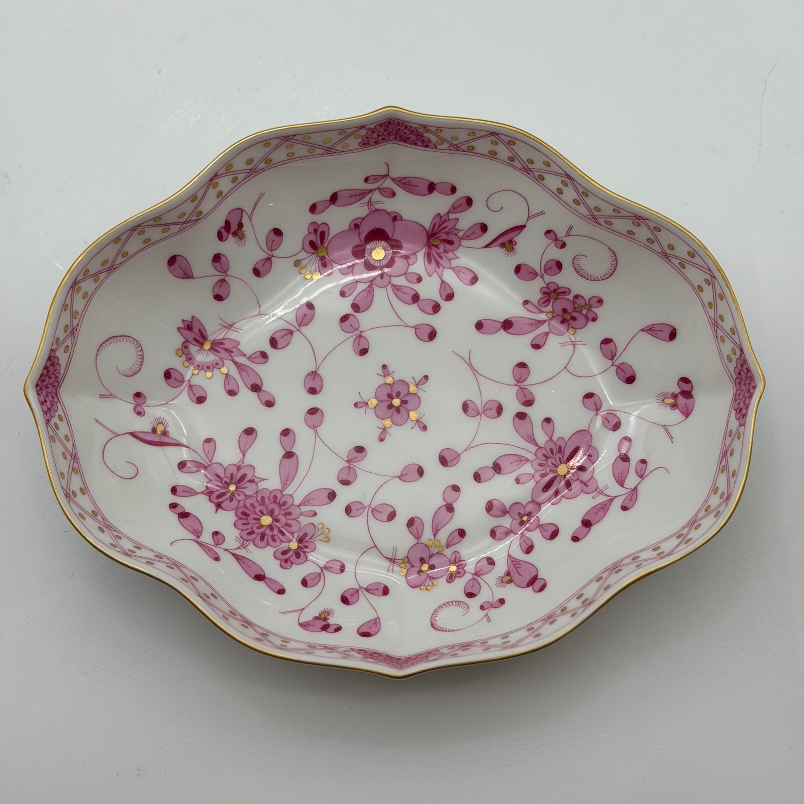 Antique Meissen Pink Puce Indian Flower Scalloped Porcelain Oval Trinket Dish