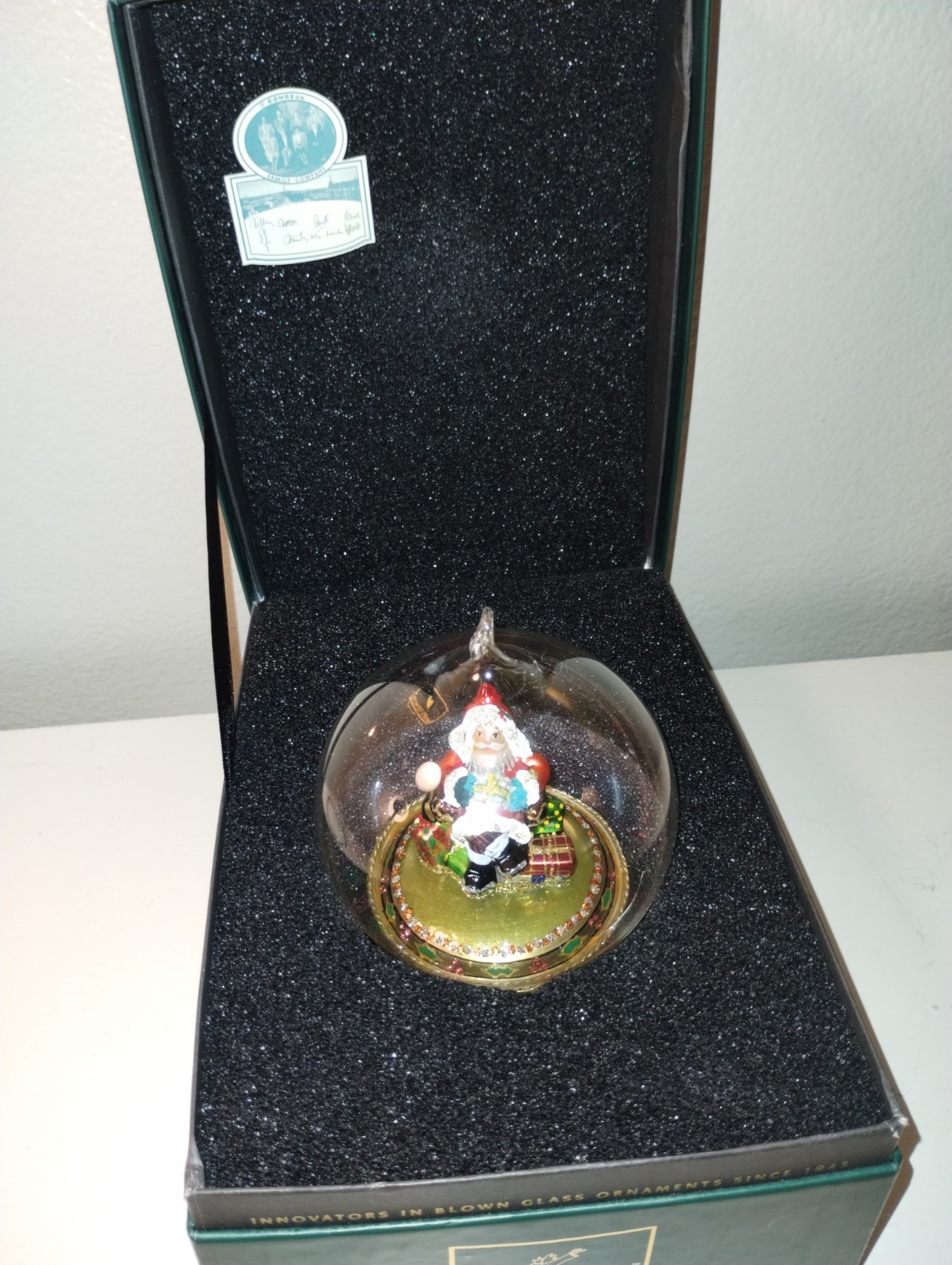 *Cracked* Mostowski KOMOZJA Blown Glass Christmas Ornament - Santa on Rooftop 