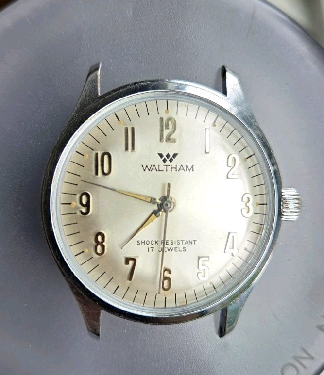 Waltham CN201-140 Manual Wind Mechanical 17 Jewels Shock-Resistant Silver Dial