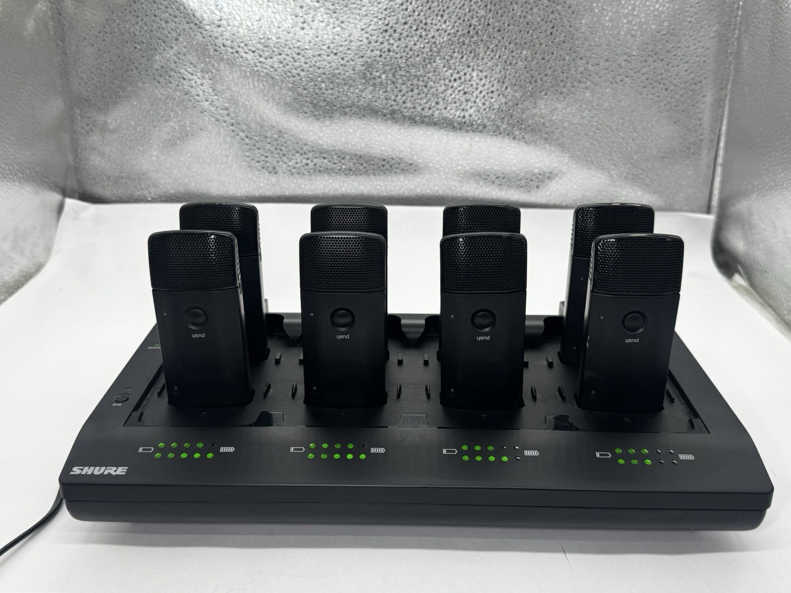 SHURE MXWNCS8 8-port Charging Station With 8 MXW6/C Z10 Transmitter Microphones