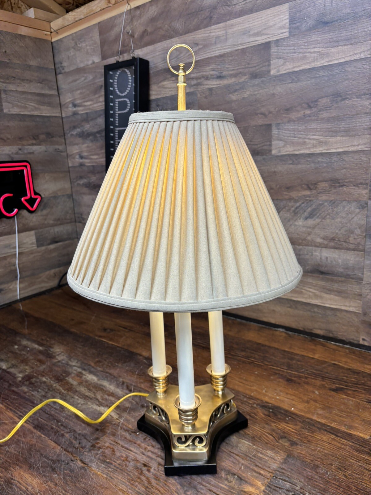 Wildwood Frederick Cooper 27” Brass Table Lamp 65307 VERY NICE LOOKING