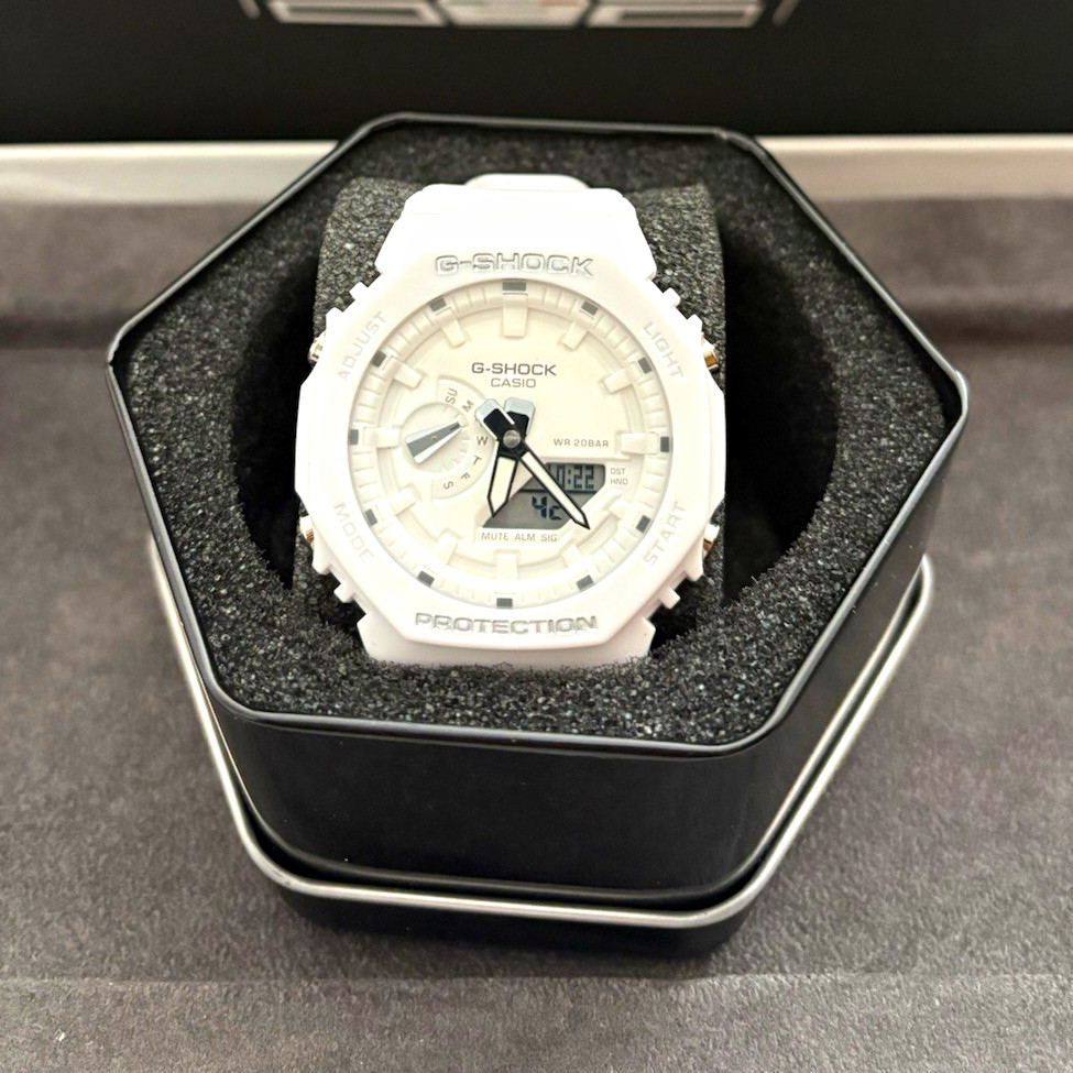 Casio G-SHOCK White Analog-Digital Quartz Resin Watch 200m Shock-Resist w/Box