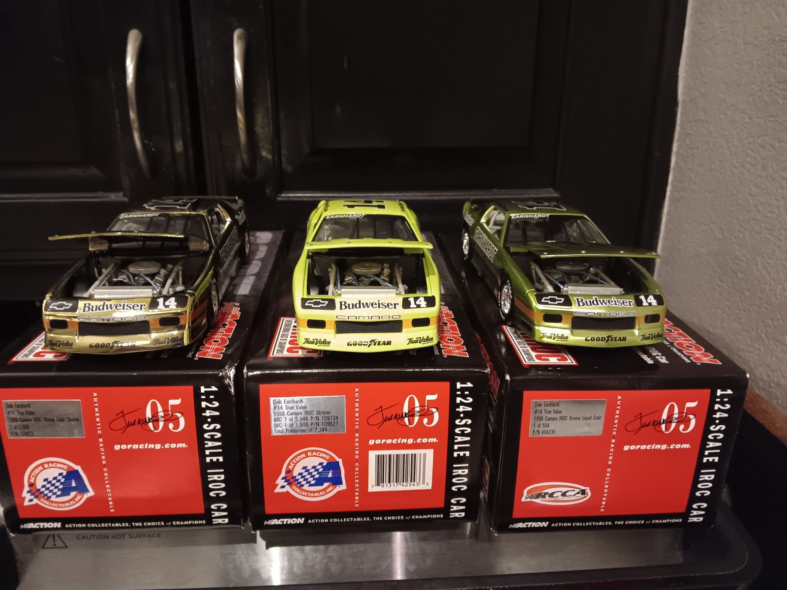 XRARE 1/24 Action Dale Earnhardt 1988 #14 Budweiser IROC XTREME 3 Car Set XRARE 1/24 Action Dale Earnhardt 1988 #14 Budweiser IROC XTREME 3 Car Set