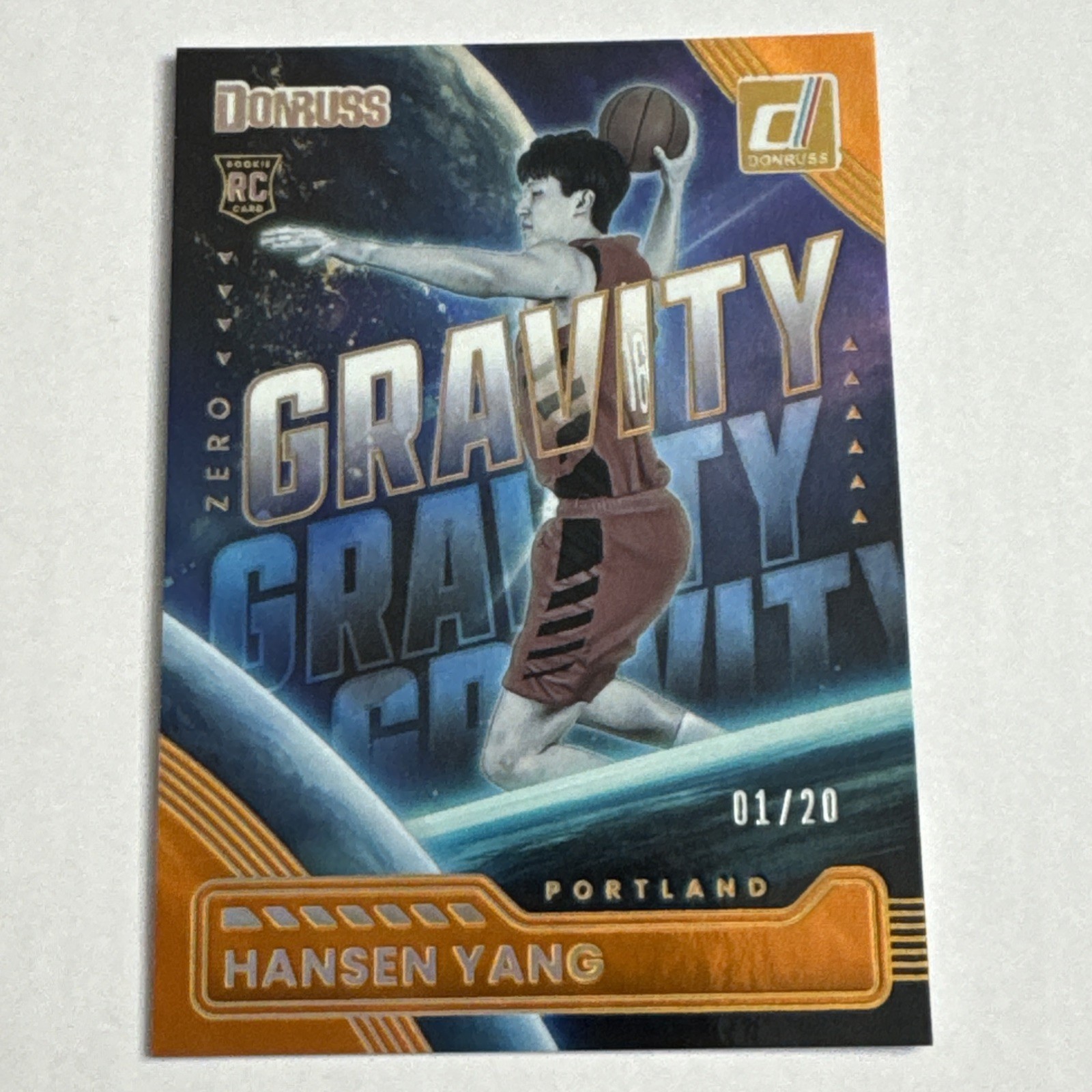 2025-26 Donruss Basketball Zero Gravity Orange 1/20 Rookie Hansen Yang #10 RC 2025-26 Donruss Basketball Zero Gravity Orange 1/20 Rookie Hansen Yang #10 RC
