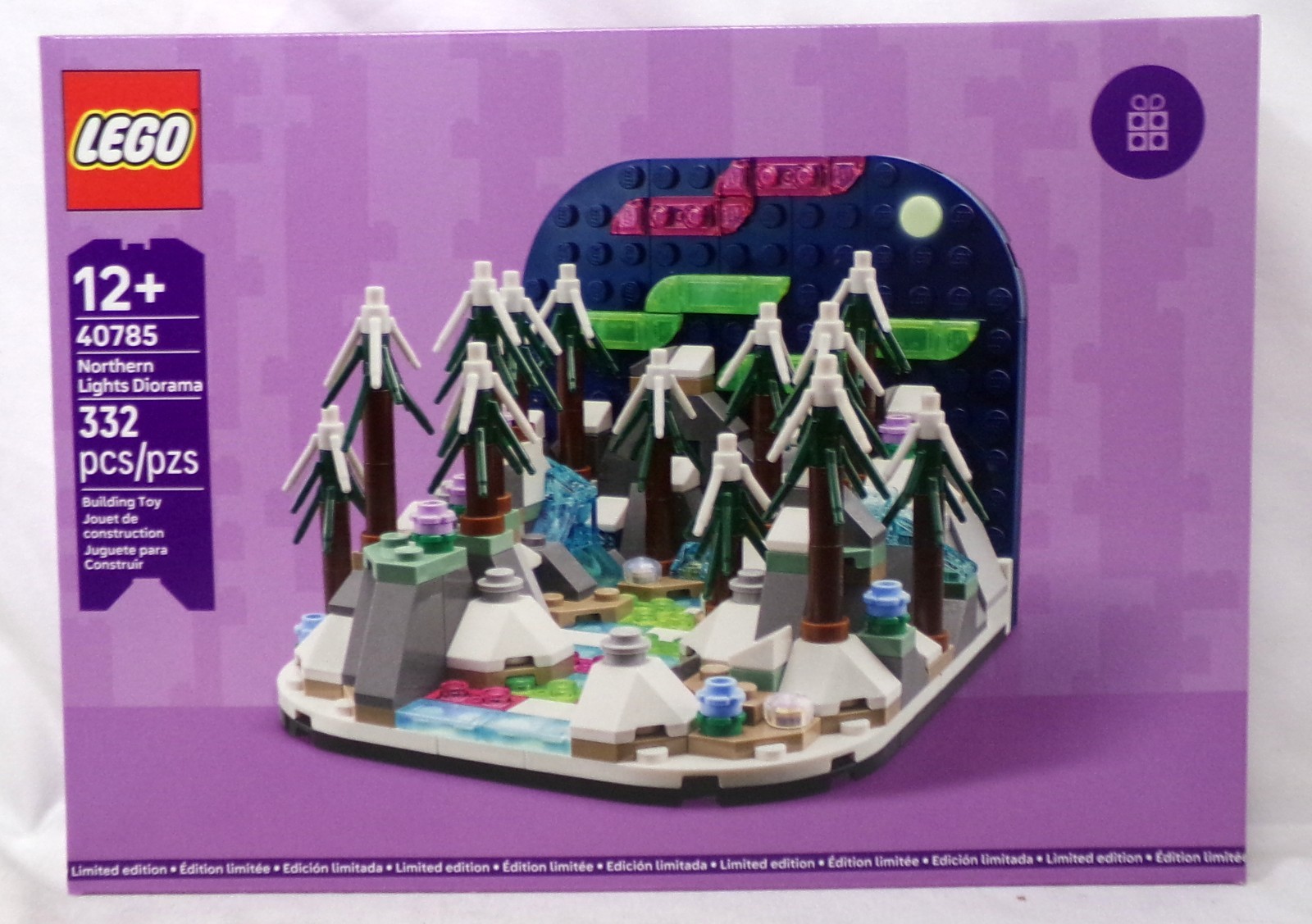 LEGO Limirted Edition 40785 Northern Lights Diorama Set 332 Pieces New Sealed LEGO Limirted Edition 40785 Northern Lights Diorama Set 332 Pieces New Sealed