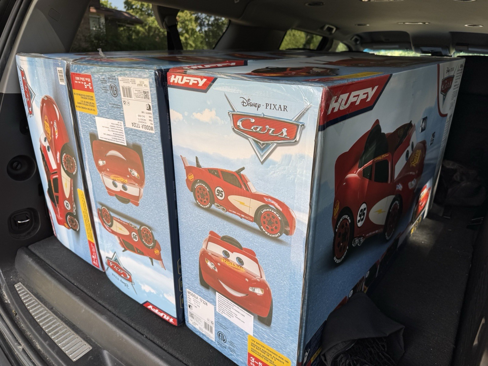 Huffy Disney Pixar Cars Lightning McQueen 12v Ride-On Car Red #95