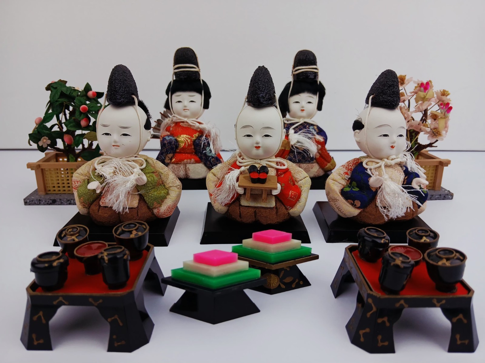 Vintage Japanese Hina Ningyo Doll Set – 5 Figures, Zuijin Samurai Guards, Jicho,