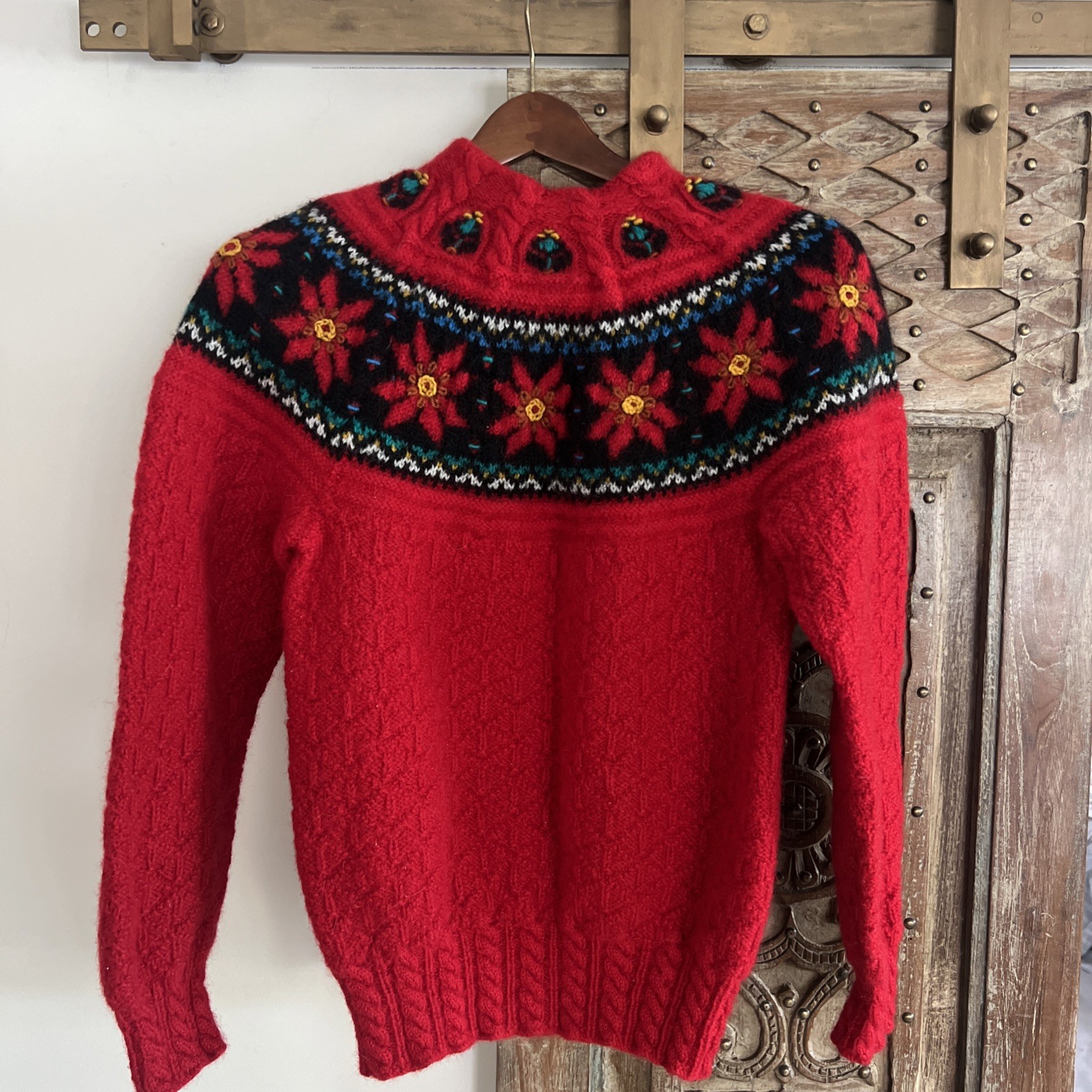Vintage Dale of Norway Women S Pure New Wool Red Floral Fair Isle Sweater 4-6