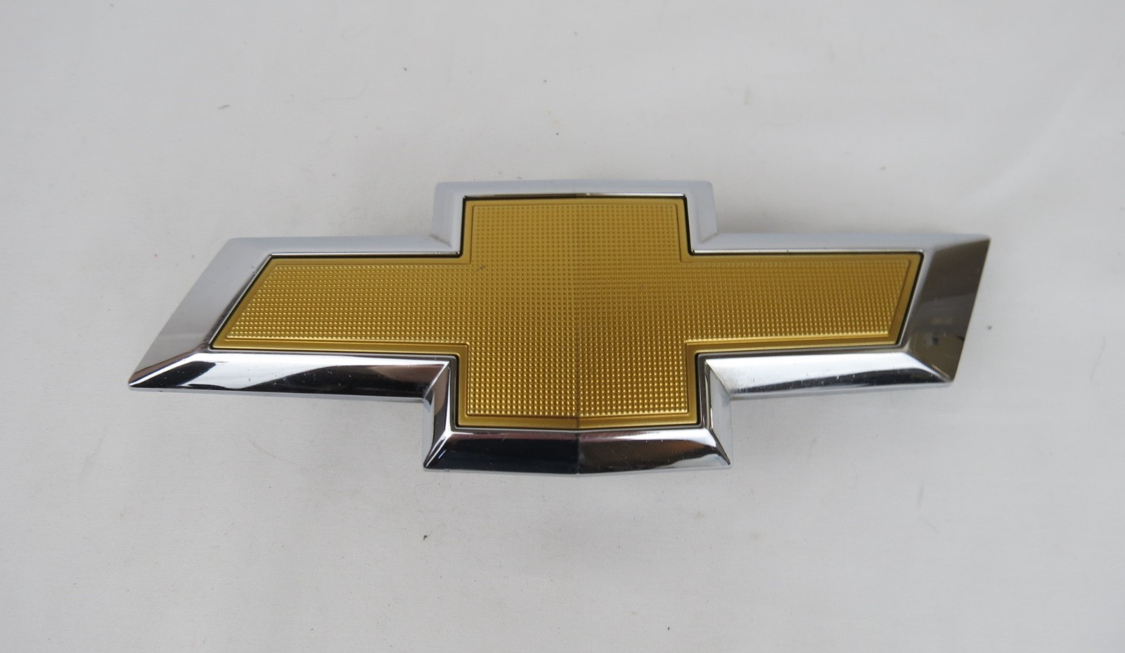 2018-2024 Chevy Equinox Front Grille Emblem Gold Bowtie Badge Logo Genuine OEM