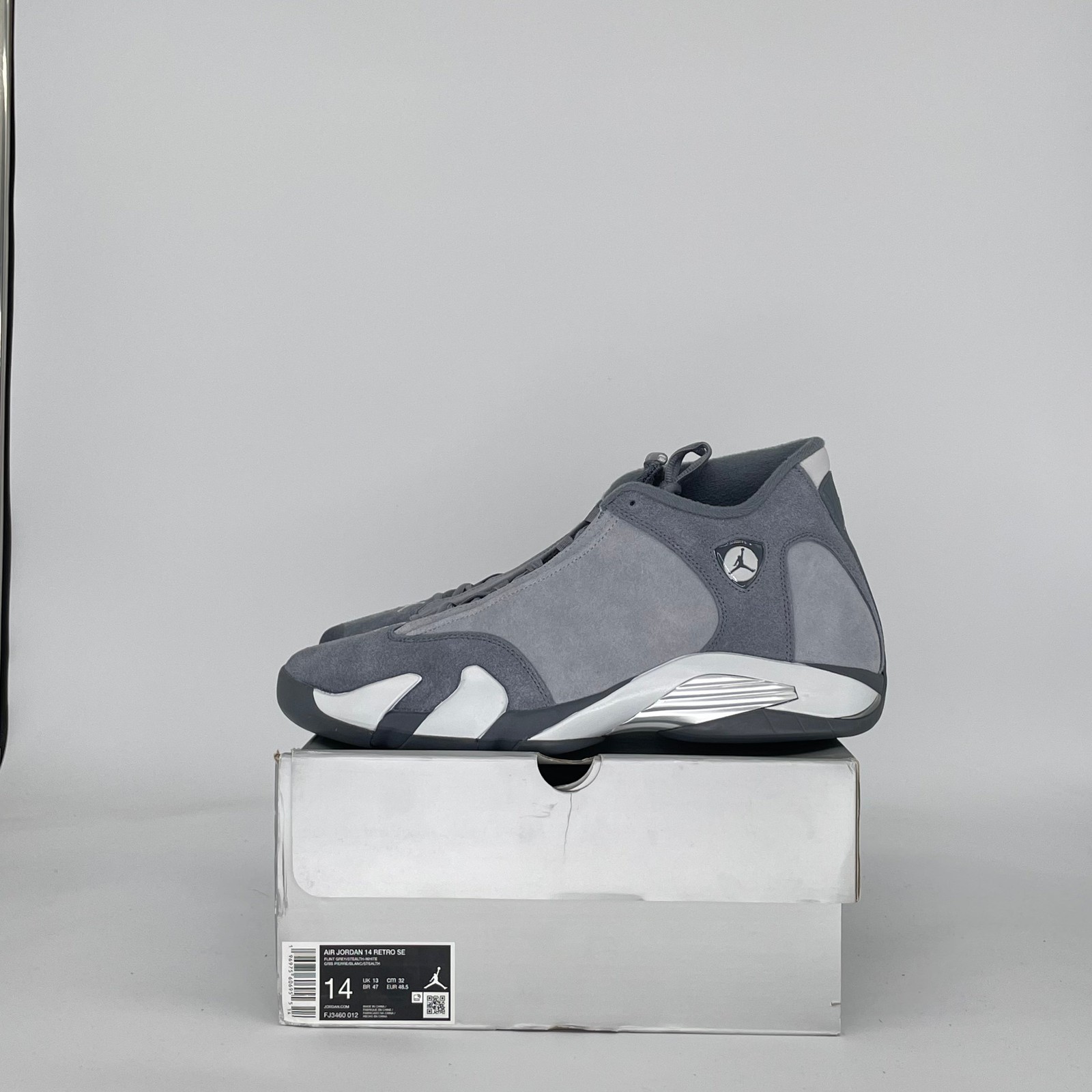 Size 14M/15.5W - Jordan 14 Retro Flint Grey FJ3460-012 Pre-Owned Size 14M/15.5W - Jordan 14 Retro Flint Grey FJ3460-012 Pre-Owned