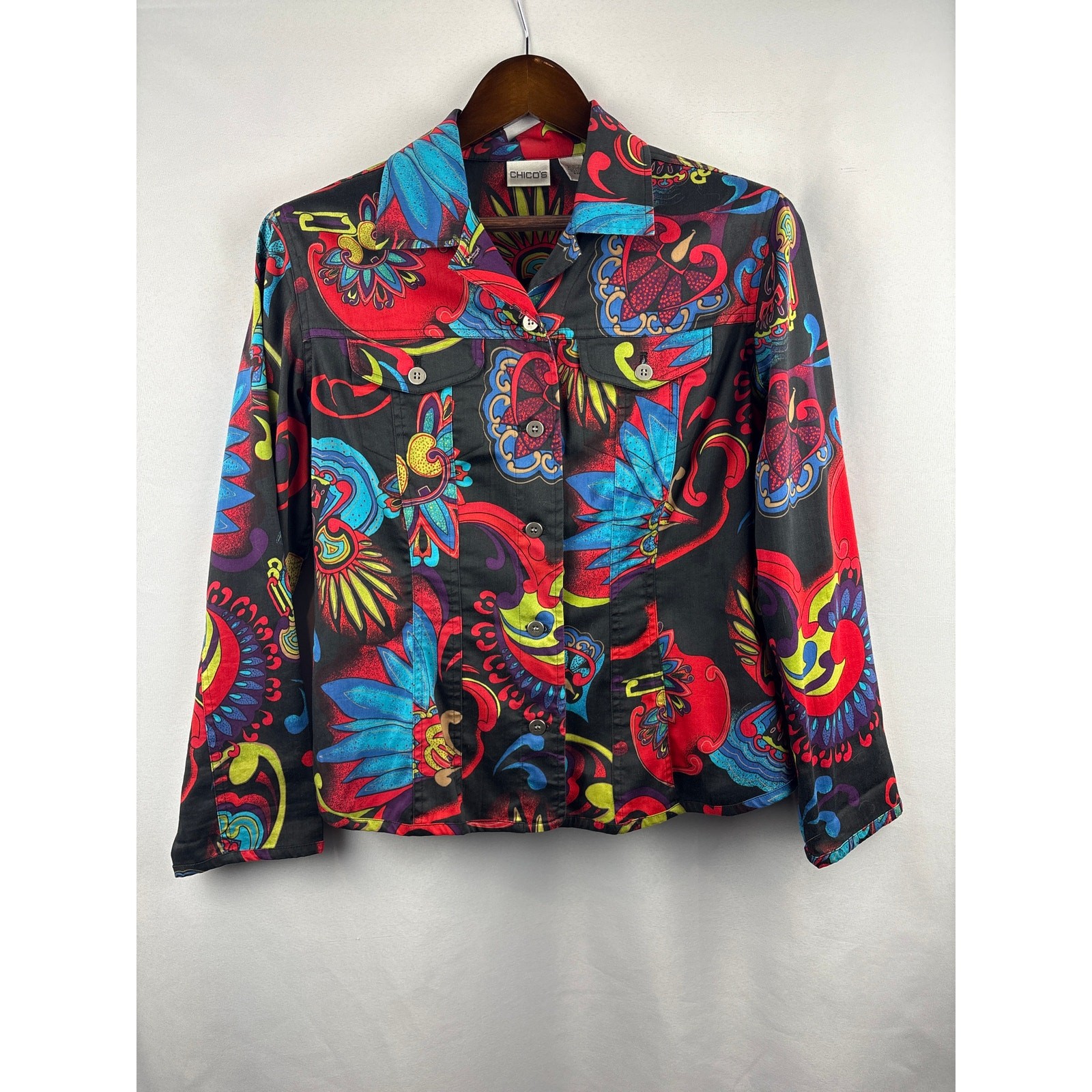 Women’s Chico’s Size 1 Black w/ Multicolor Paisley Button Up Shirt