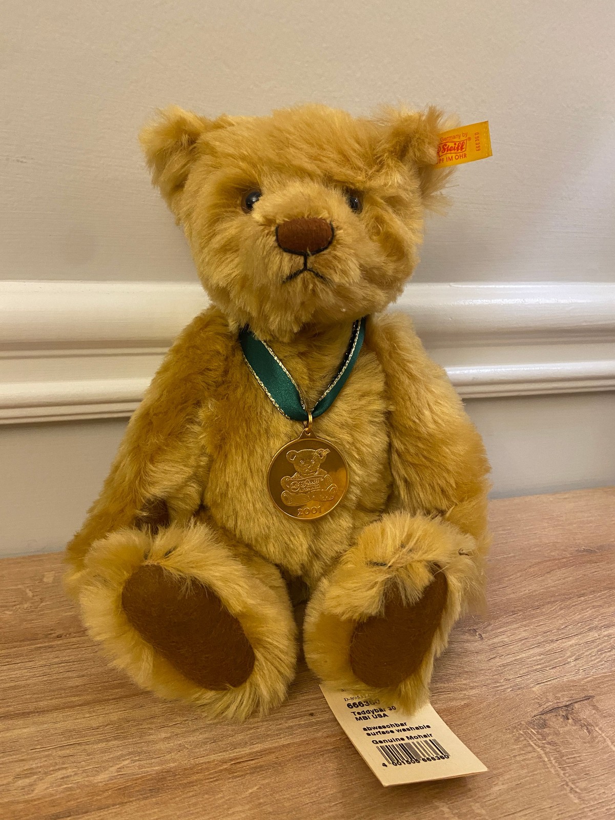 Steiff 666360 Bear of the Year 2021 Rare Mohair Collectible Teddy Bear