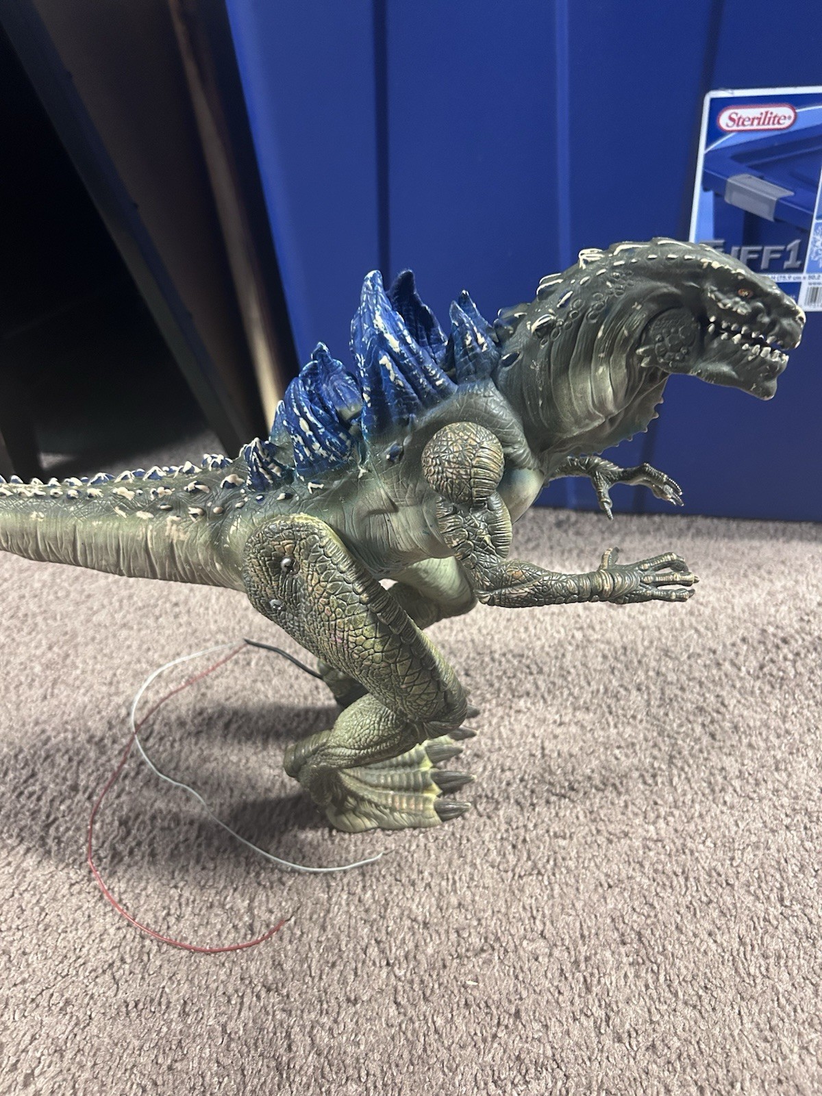 ToyBiz 1998 Vintage Godzilla Rumble N Roar Power Blast Toy