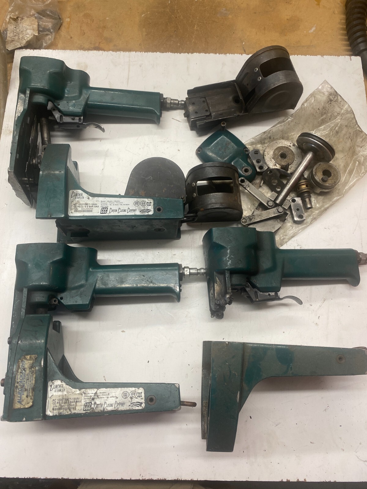 CARTON CCC 1000T58CT-15MM Clincher Air Stapler 100psi 6.9 Bar Max For Parts