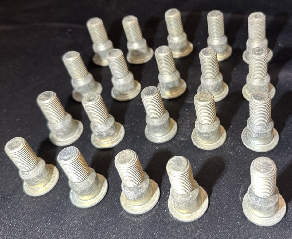 NOS Vintage Dorman H-37-L Wheel Bolts 1/2\