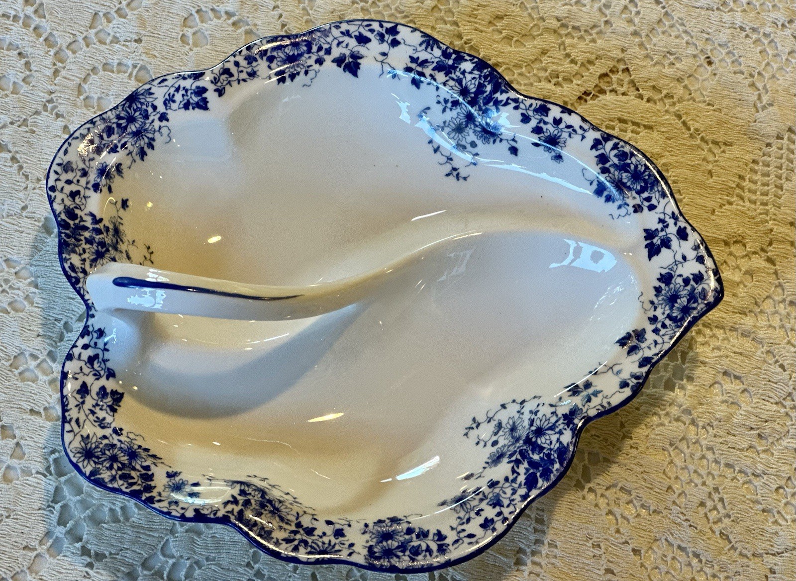 Vtg Royal Albert SHELLEY “Dainty Blue”LEMON DISH Relish Tray Divided Handle RARE Vtg Royal Albert SHELLEY “Dainty Blue”LEMON DISH Relish Tray Divided Handle RARE