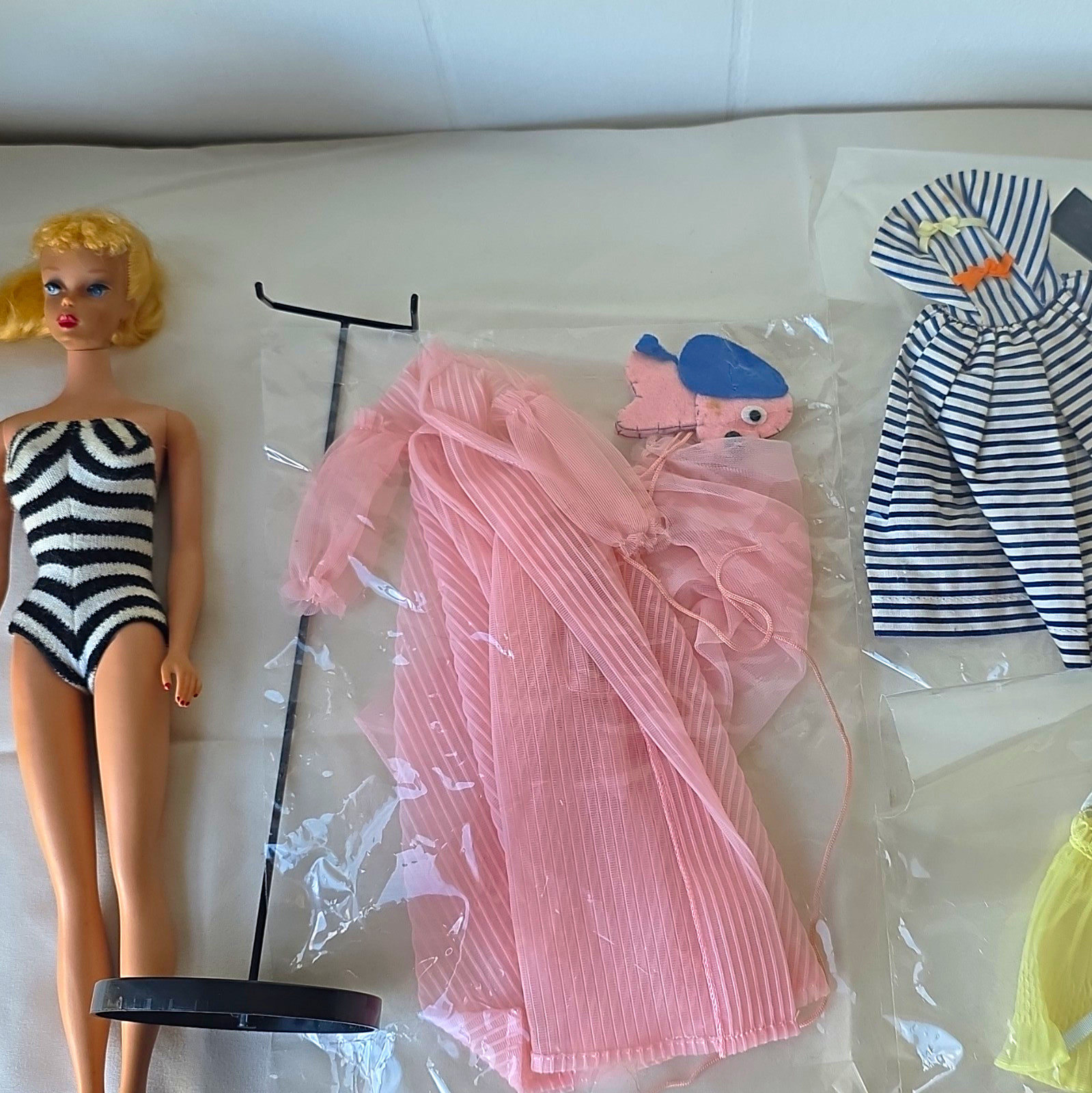 Vintage #4 Blonde Ponytail Barbie, Ken & Authentic Mattel Clothes (early 1960s)