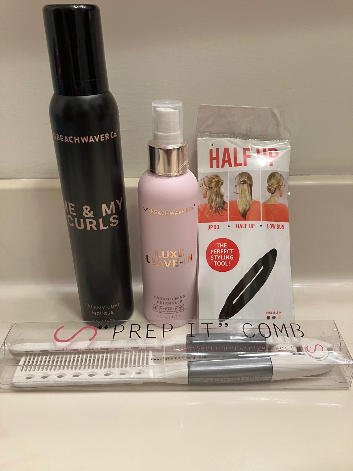 New Beachwaver Luxe Leave In, Prep it Comb, Me&My Curls, Half up Tool New Beachwaver Luxe Leave In, Prep it Comb, Me&My Curls, Half up Tool