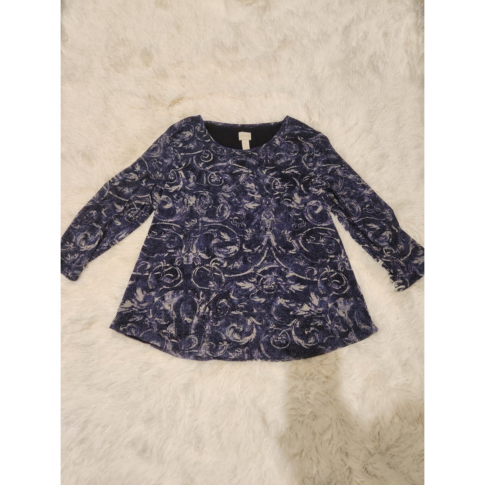 Chicos Metallic Scroll Print Blouse Navy Blue Silver 3/4 Sleeve Top Size 3 XL Chicos Metallic Scroll Print Blouse Navy Blue Silver 3/4 Sleeve Top Size 3 XL