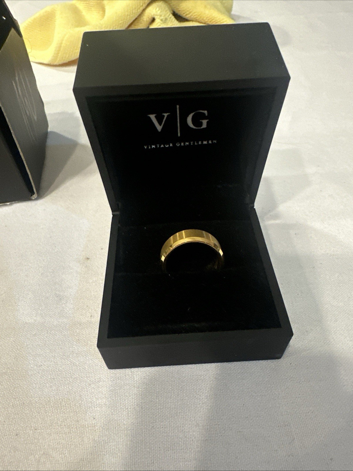 NIB The Vintage Gentleman V/G \