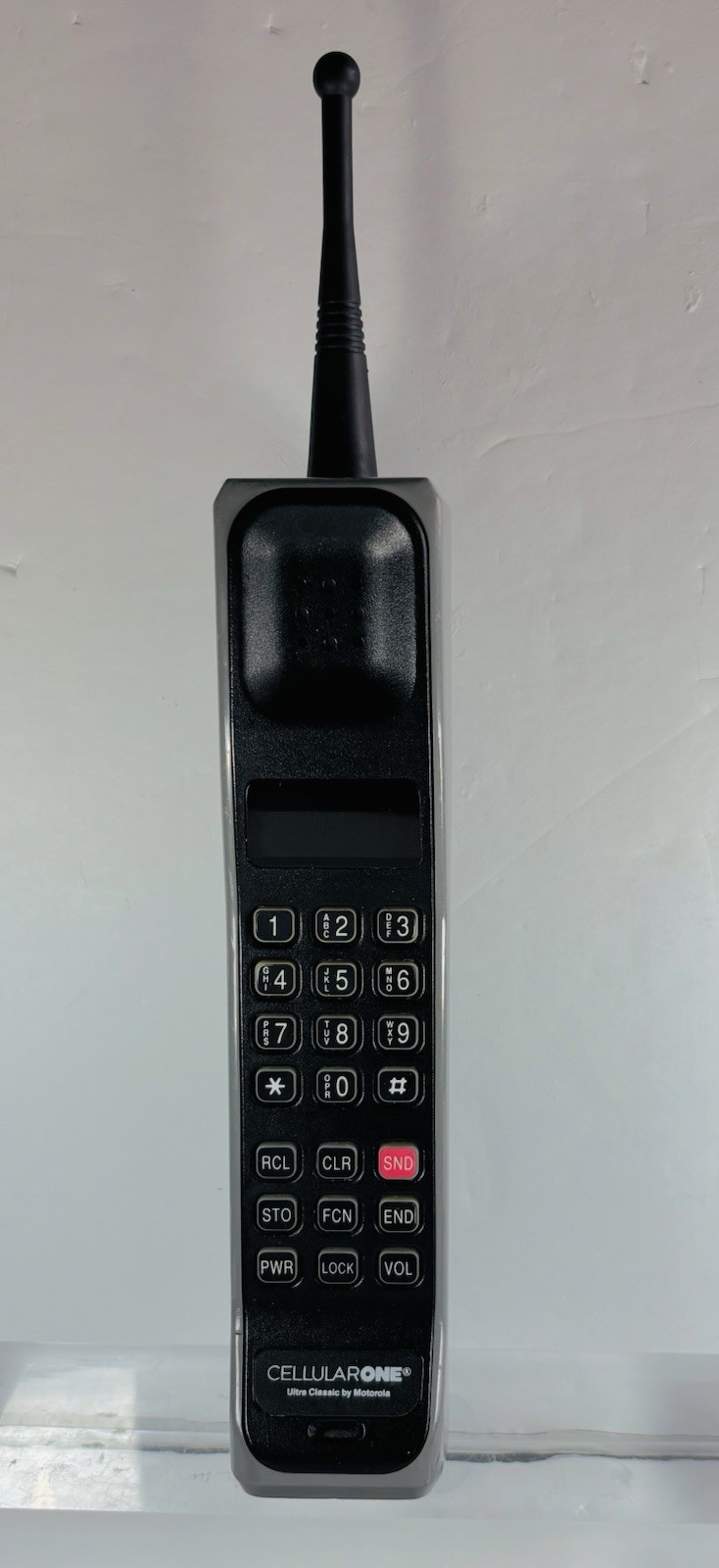 MOTOROLA THIN BRICK/ ULTRA C./1993/CALIFORNIA/Gray- BLK/GREEN LED/TESTED/ANT/EUC