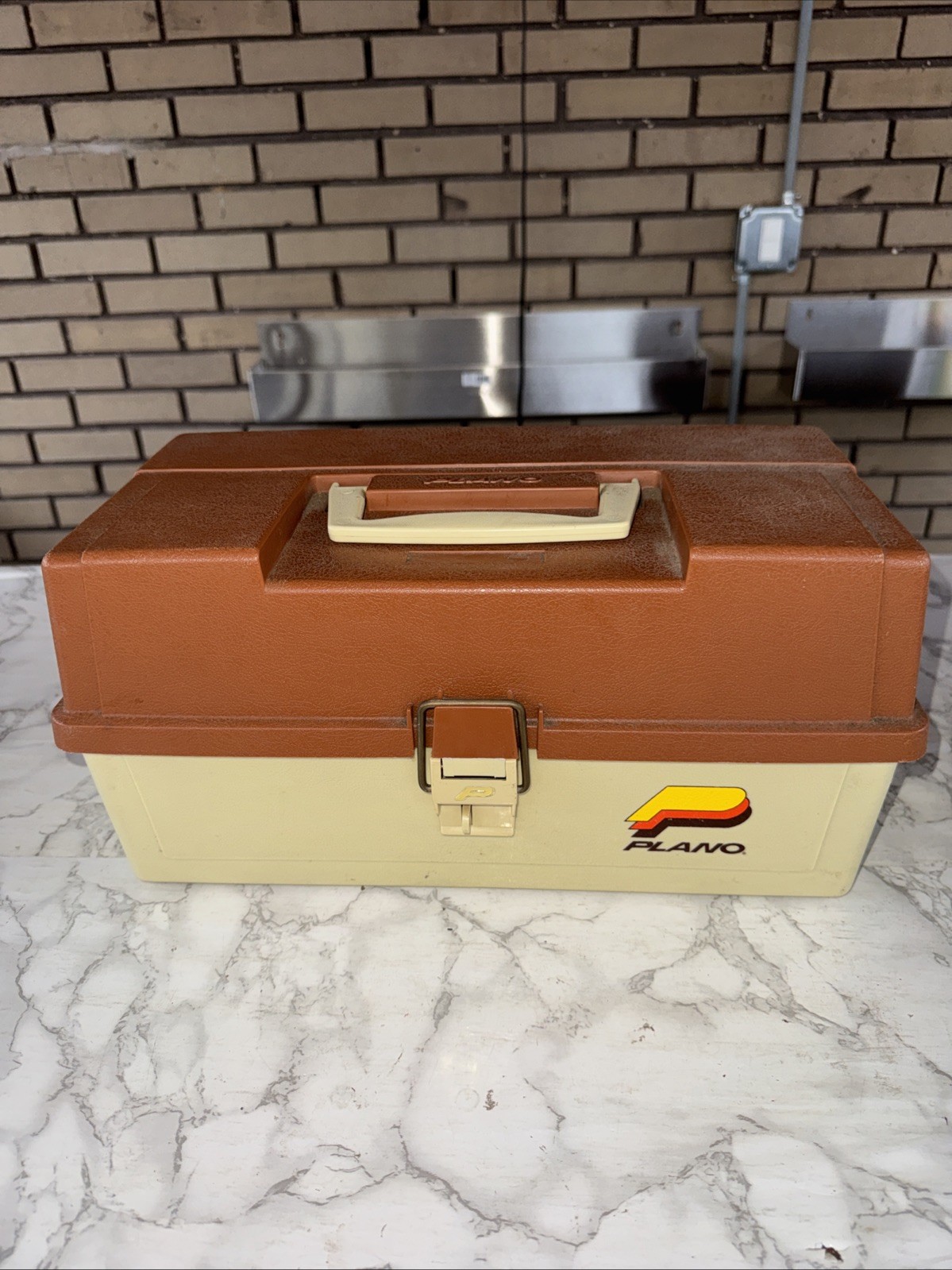 Vintage Plano Fishing Tackle Box 6303 w/ 3 Tier Fold Out Tray Beige & Brown NICE