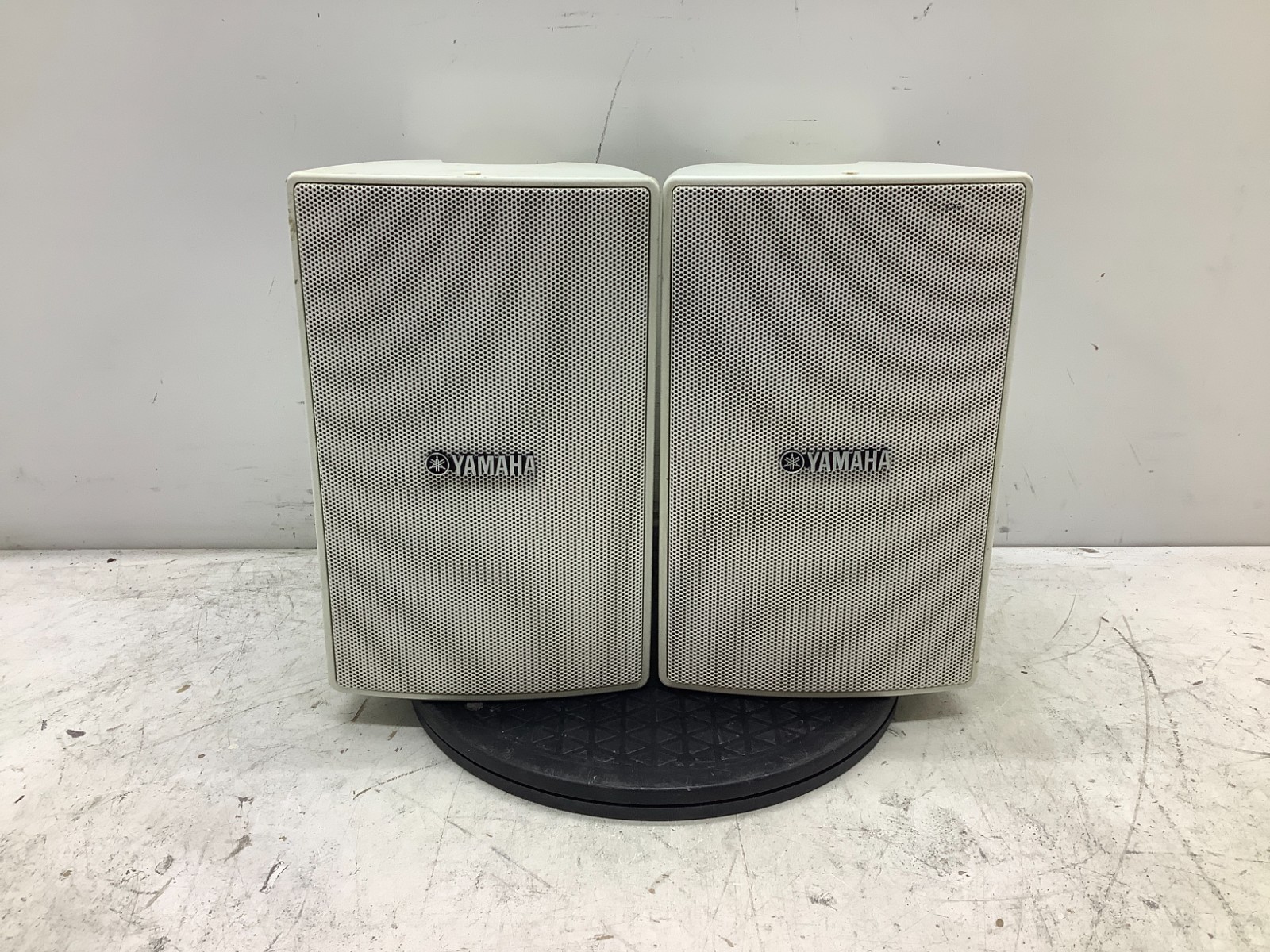 Yamaha NS-AW194 Speaker Pair