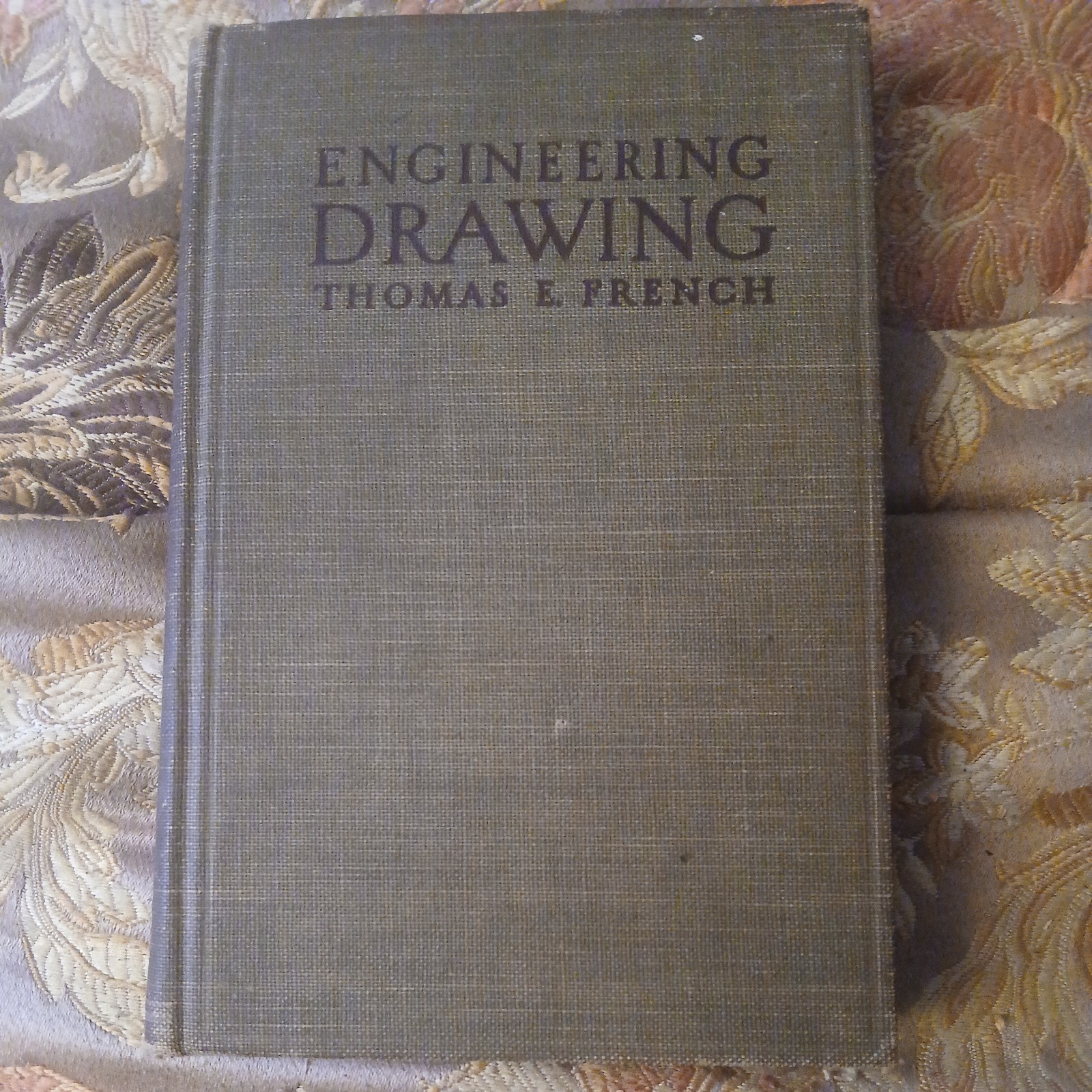 VTG Engineering Drawing Eighth Edition 1953 Thomas French & Charles Vierck VTG Engineering Drawing Eighth Edition 1953 Thomas French & Charles Vierck