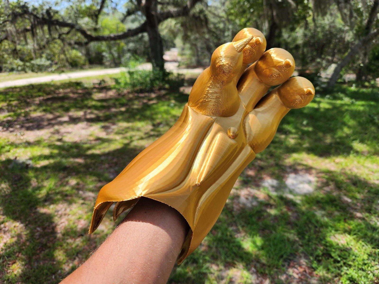 Claw shield FAN MADE from Thundercats - 12inch Replica Prop