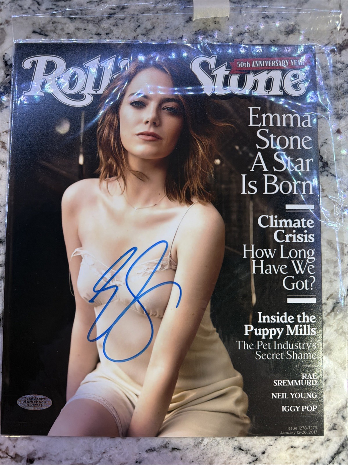 Emma Stone AUTOGRAPH Hand Signed 8x10 Photo With COA Rolling Stone Cover