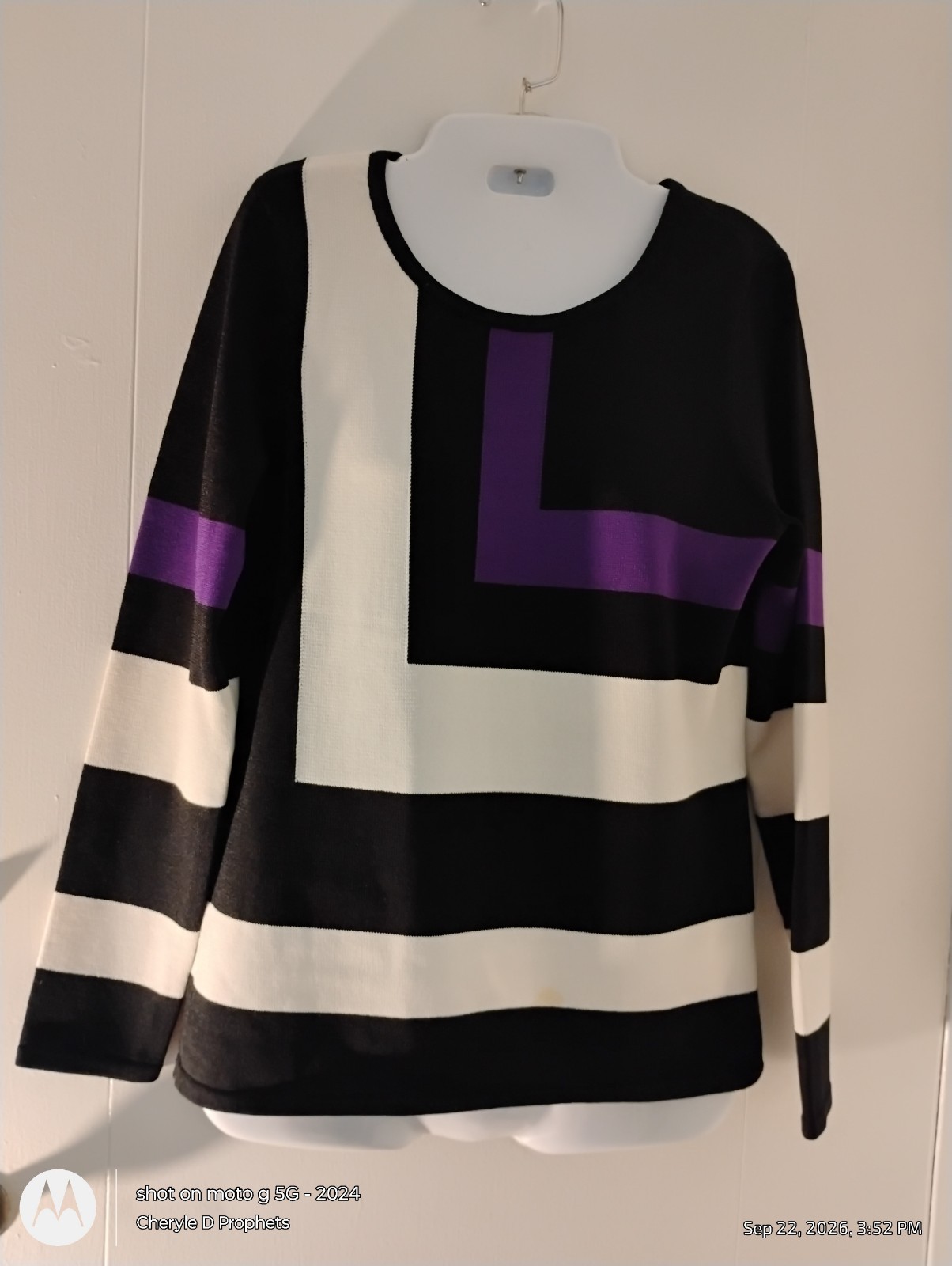 INC International Concepts Ladies\' Sweater Black, White & Purple Long Sleeves M