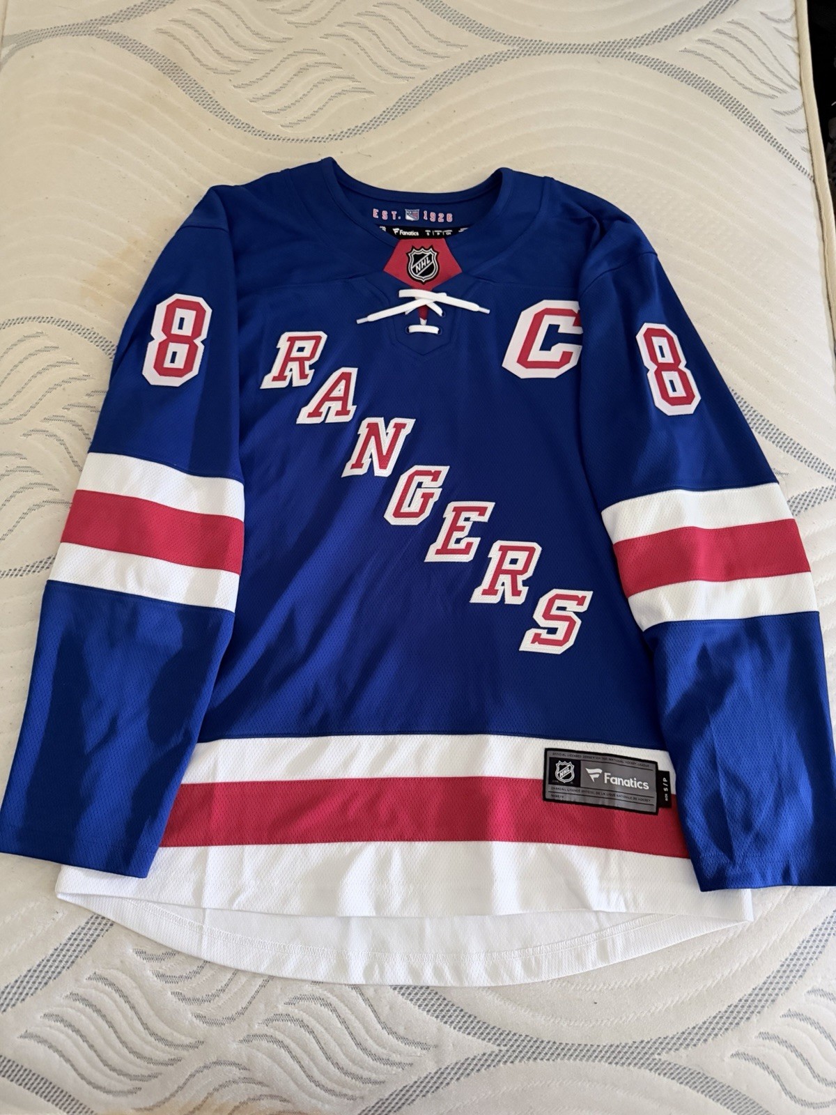 Fanatics New York Rangers Miller #8 Captain C Men’s S Blue NHL Hockey Jersey Fanatics New York Rangers Miller #8 Captain C Men’s S Blue NHL Hockey Jersey