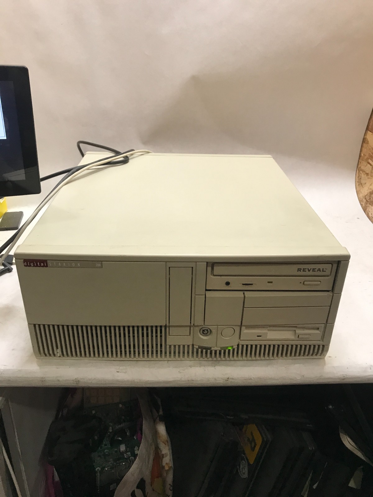 Vintage DEC Digital Starion 200 Desktop PC Powers On Boots To BIOS NO HDD - DW Vintage DEC Digital Starion 200 Desktop PC Powers On Boots To BIOS NO HDD - DW