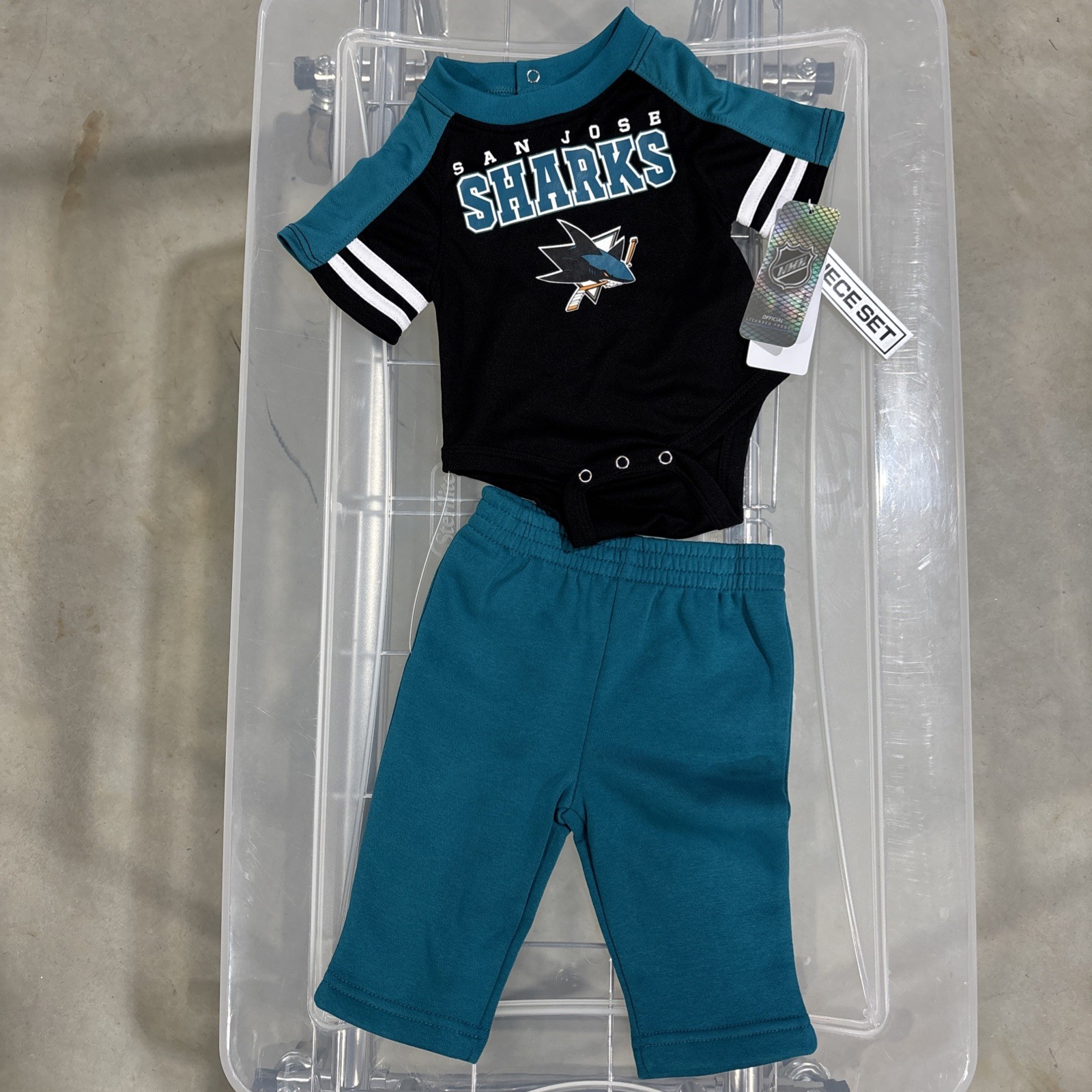 NWT San Jose Sharks  NHL 2-Piece Bodysuit Set Size 3-6 Months