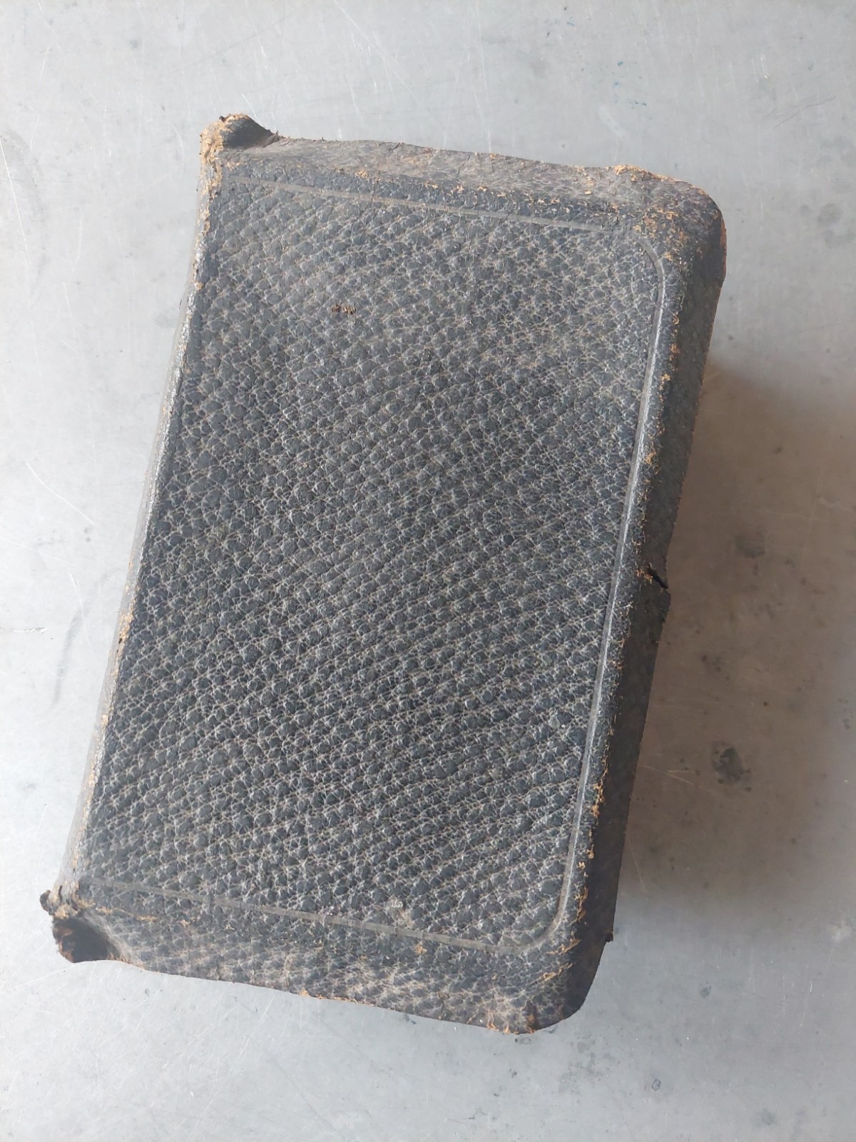 Antique A J Holman Holy Bible Pearl 18mo Leather Pocket Compact KJV Philadelphia