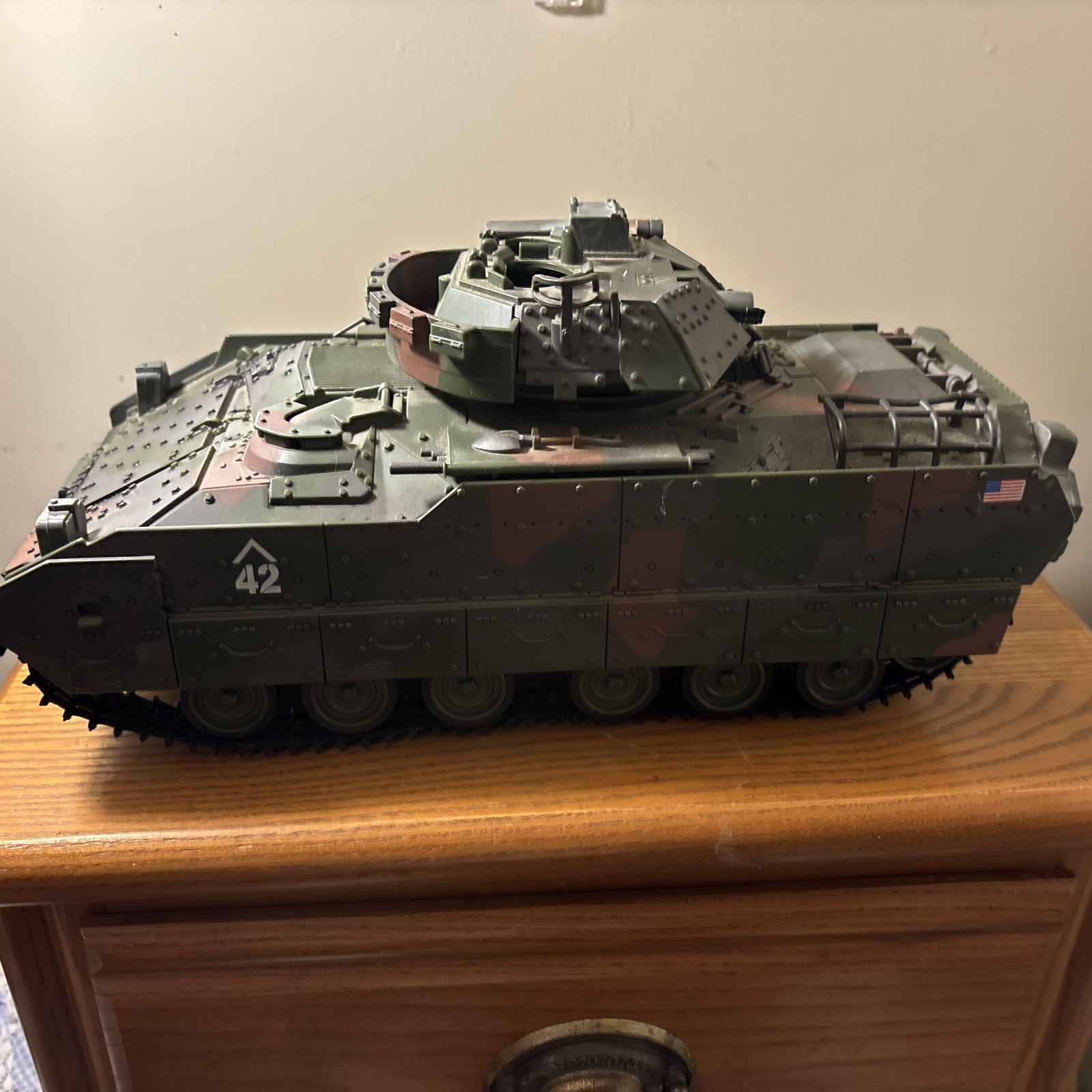Unimax Forces of Valor M2 Bradley tank incomplete as is Unimax Forces of Valor M2 Bradley tank incomplete as is