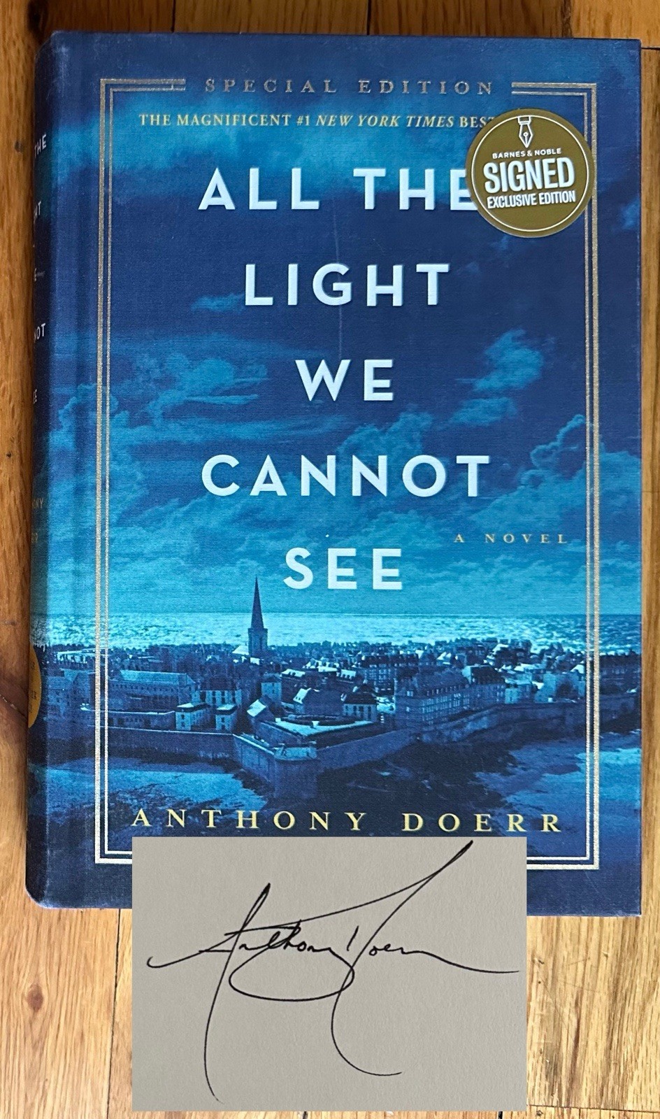 SIGNED Anthony Doerr  ALL THE LIGHT WE CANNOT SEE Collector\'s Edition NEW
