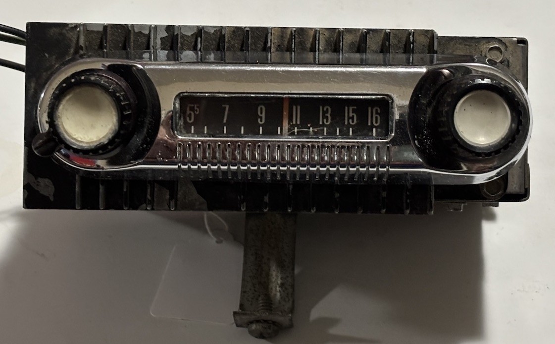 Original 1961-1966 Ford F-100 Truck Bronco AM radio Econoline 1961-1966 6TBT