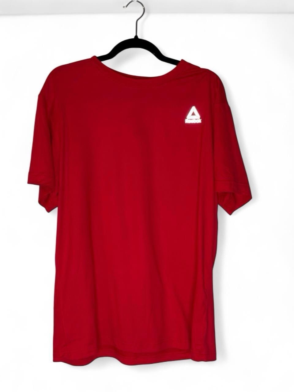 Reebok Red Short Sleeve Athletic Training Tshirt White Delta Gym Tee Size L