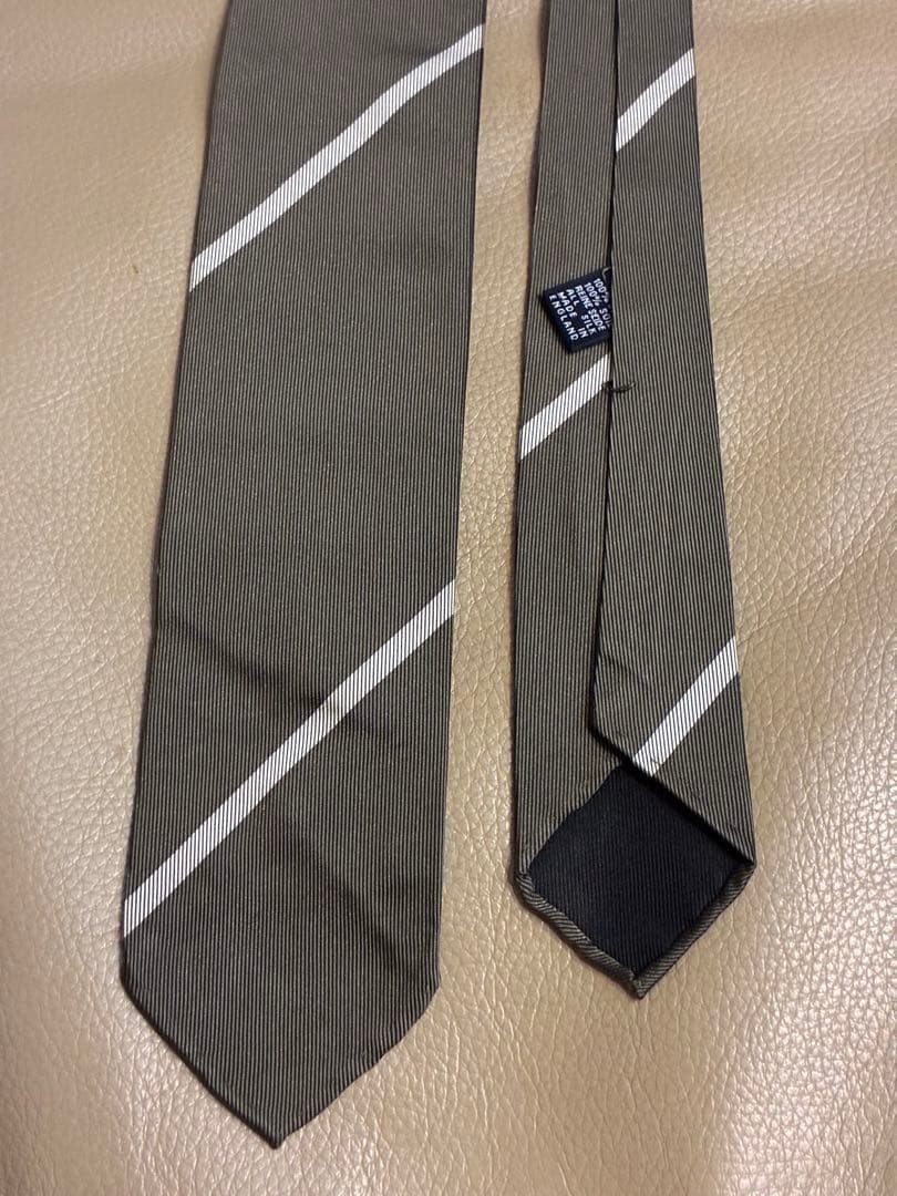 Drake’s Khaki Stripe Silk Tie