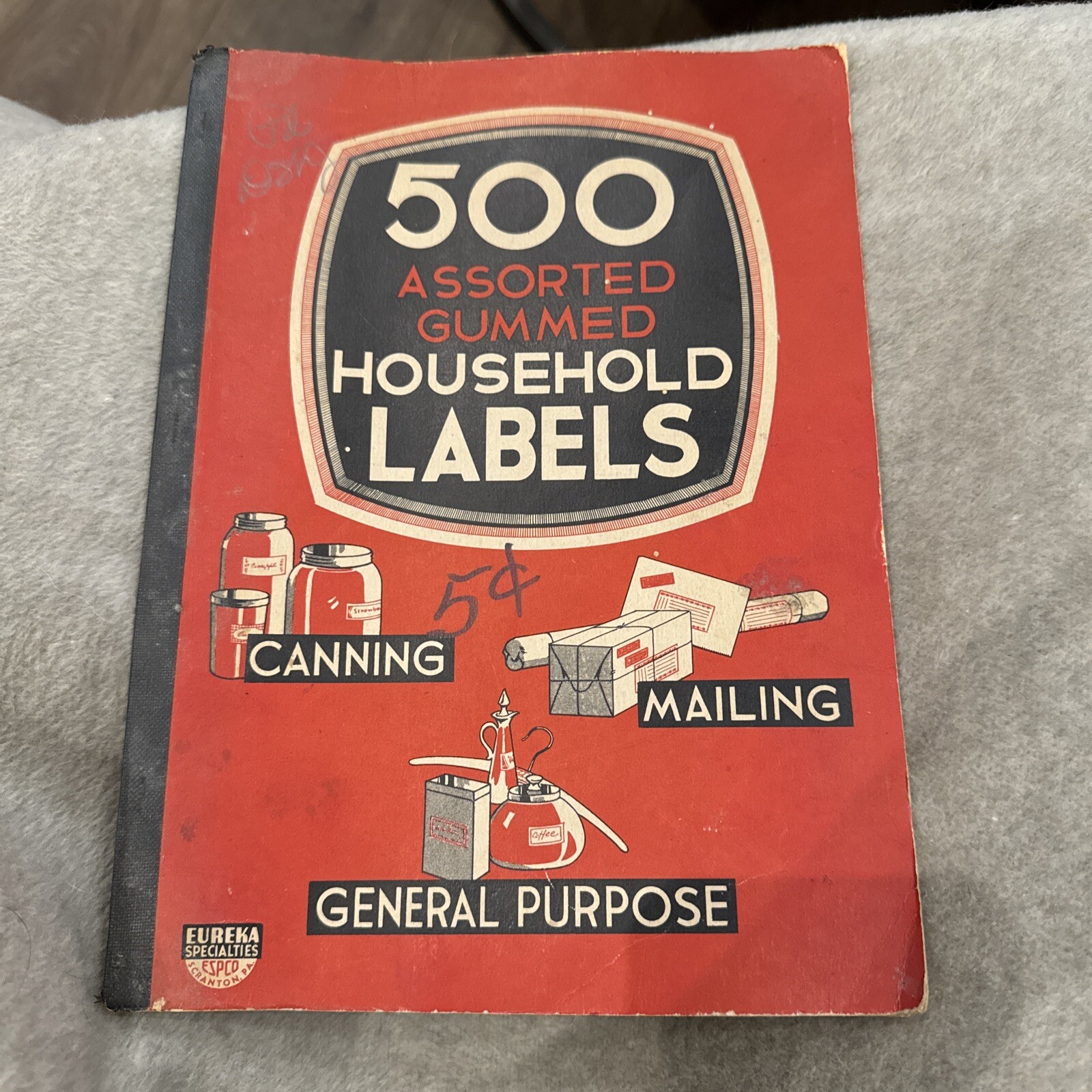 500 Assorted Gummed Household Labels / 1945 (USED)