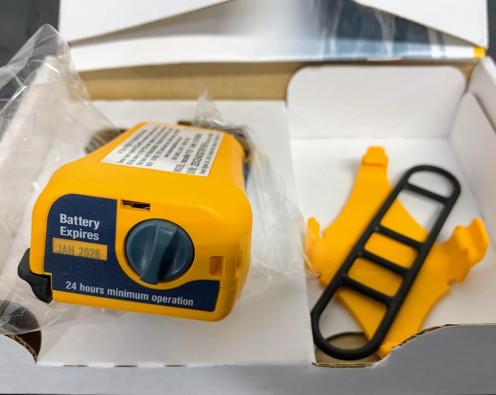 Ocean Signal rescueME PLB1 Personal Locator Beacon 730S-01261 JAN 2028+ Exp NoB